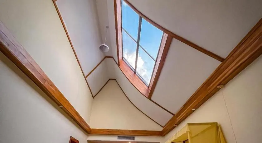 LARNG YAY  Riverview Resort Hotel