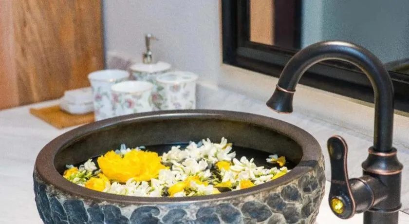 LARNG YAY  Riverview Resort Hotel