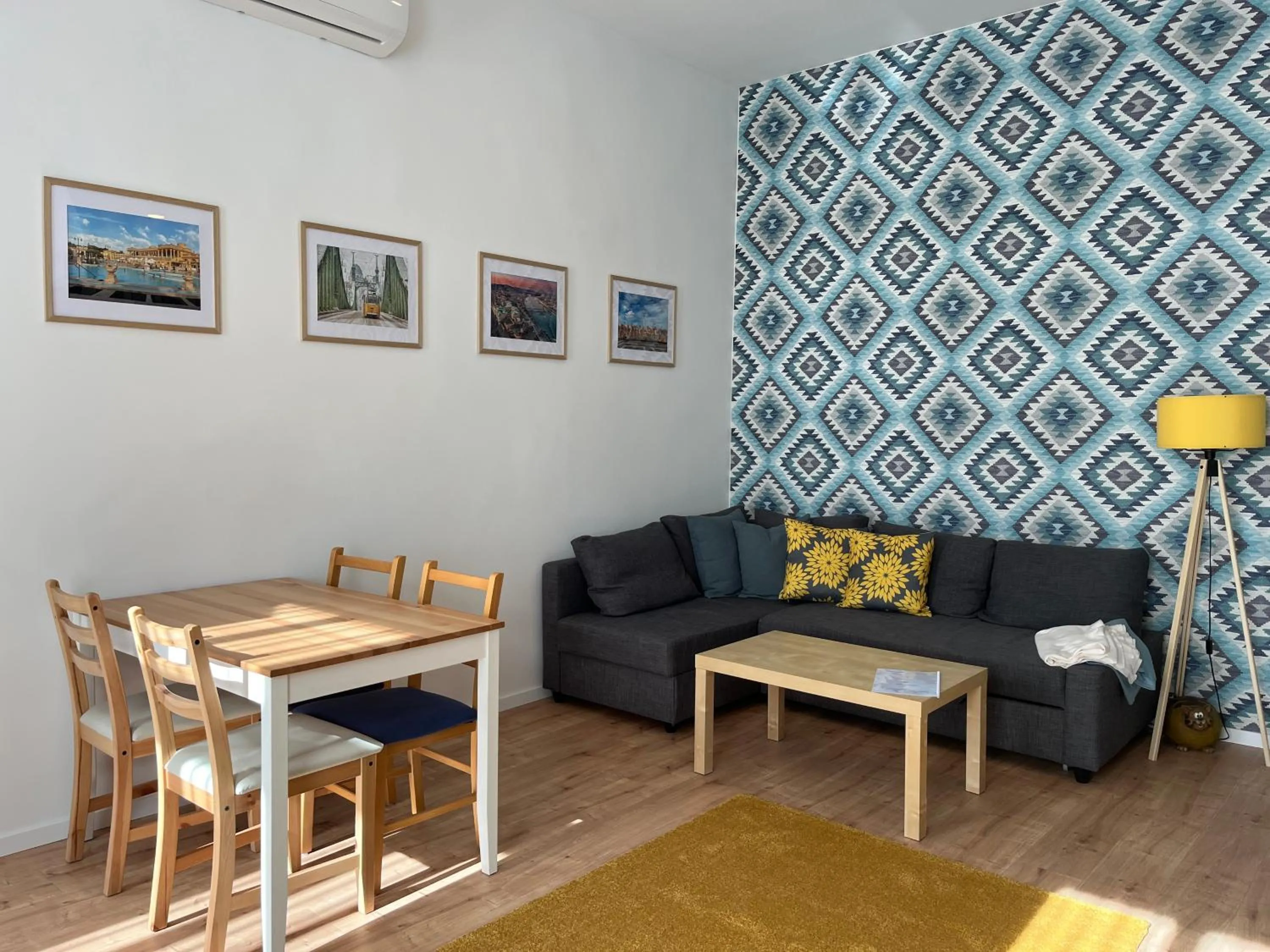 CenterPoint R7 Apartment