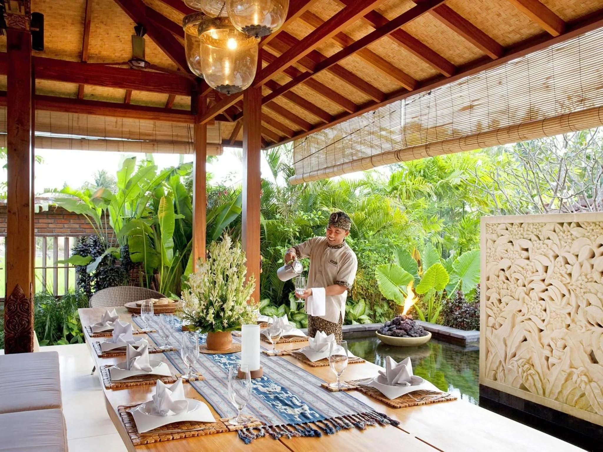 Dining area in Dea Villas