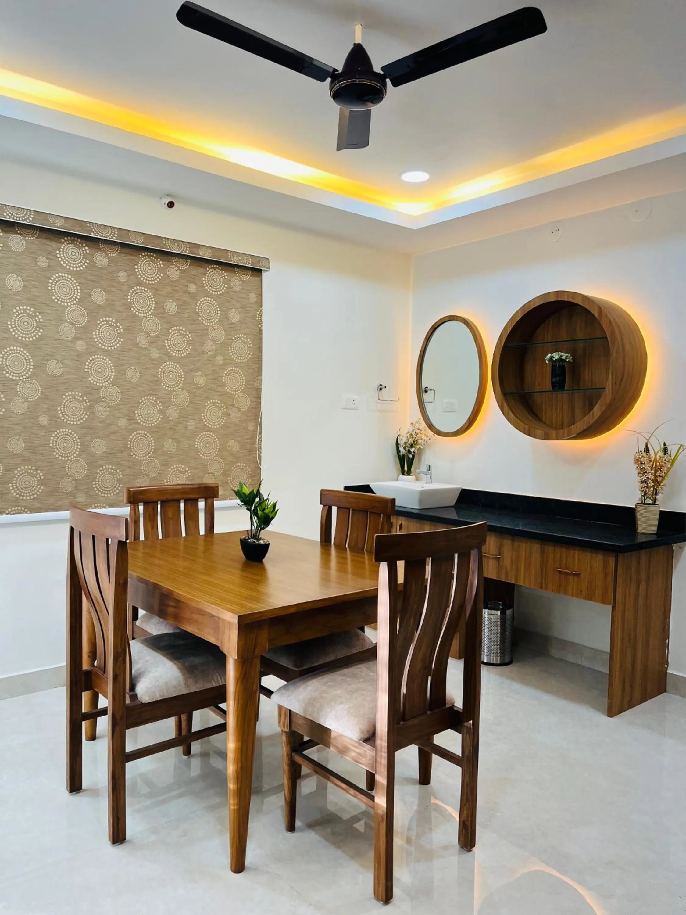 Dining area in Hotel Viola Suites Madhapur, Business Hotel