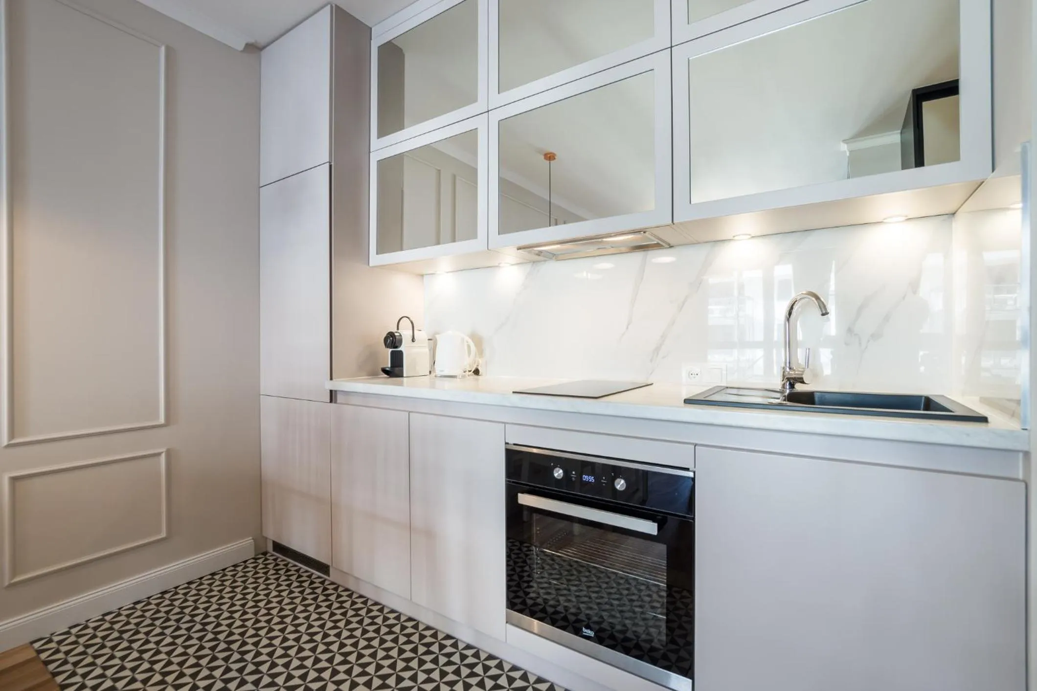 Kitchen or kitchenette in OLD Superior Apartment