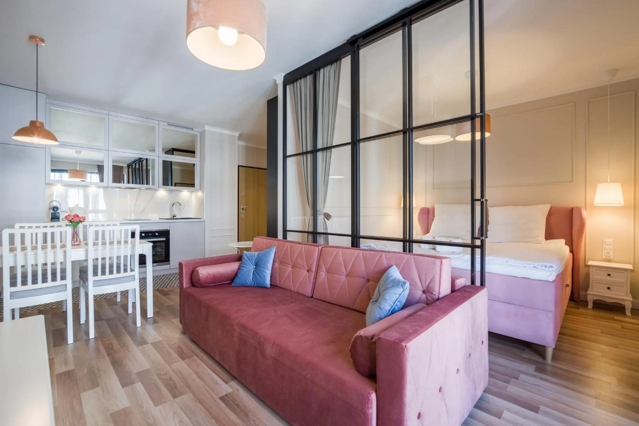 Communal lounge/ TV room in OLD Superior Apartment