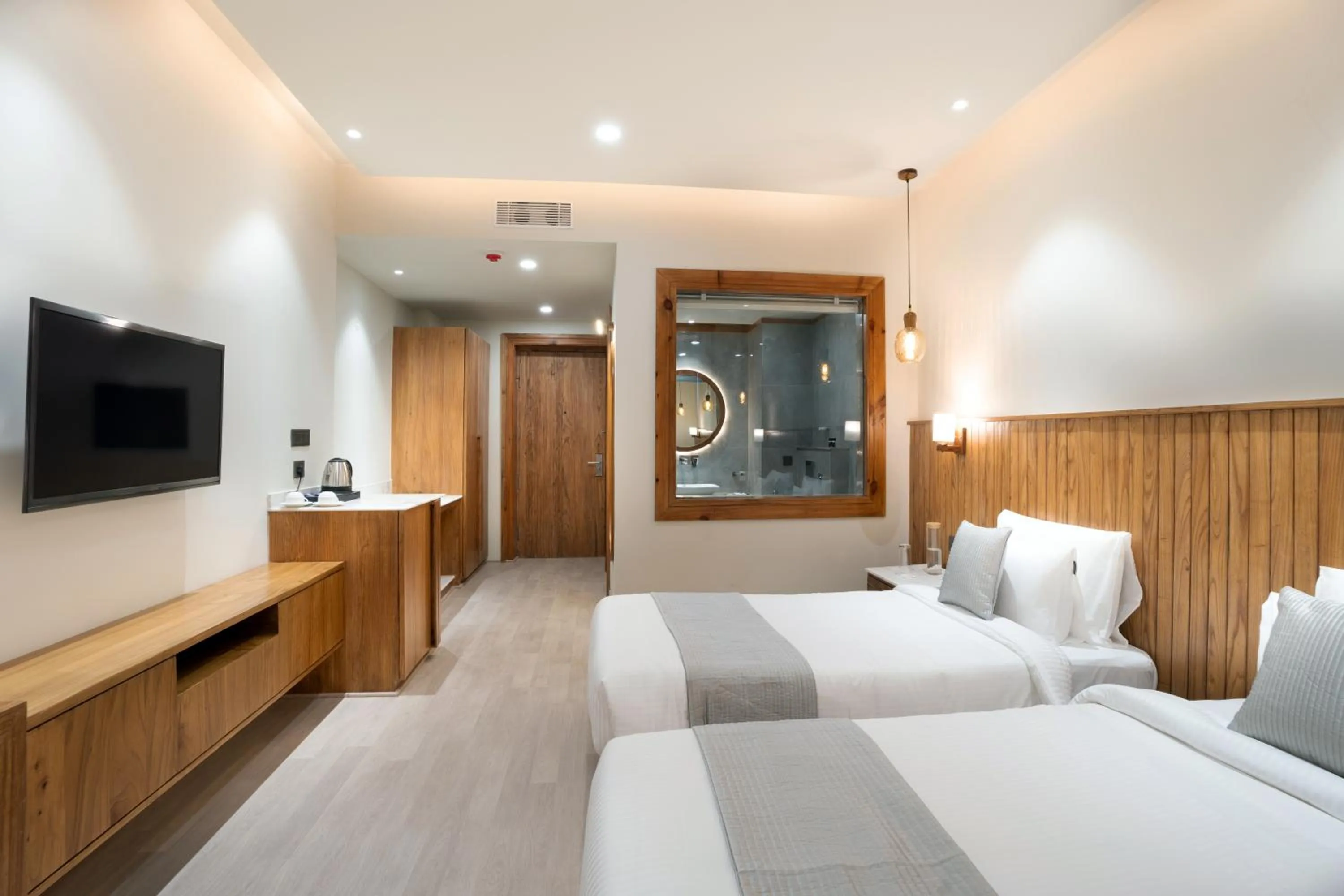 Photo of the whole room, Bed in The Highland Ladakh