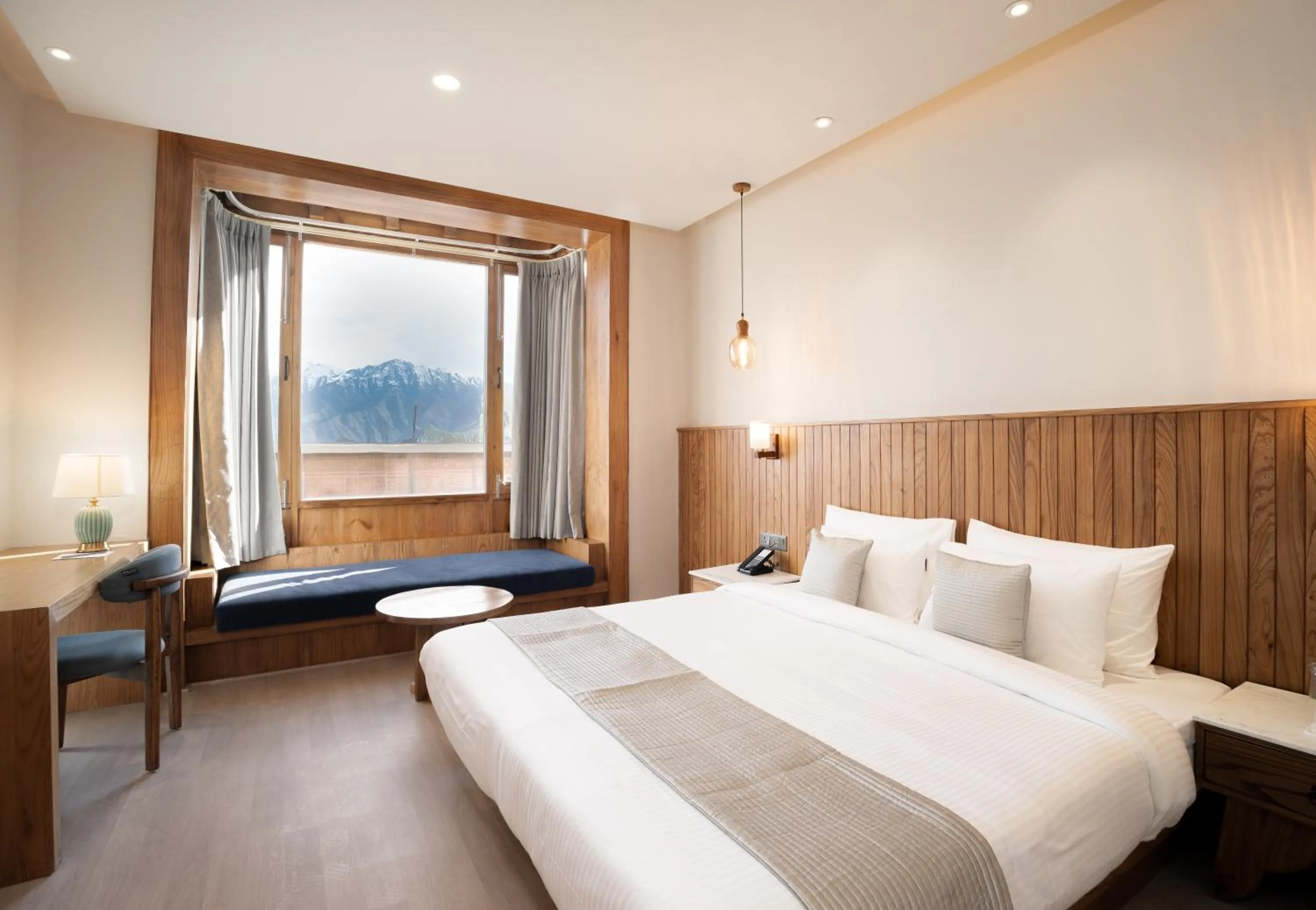 Photo of the whole room, Bed in The Highland Ladakh