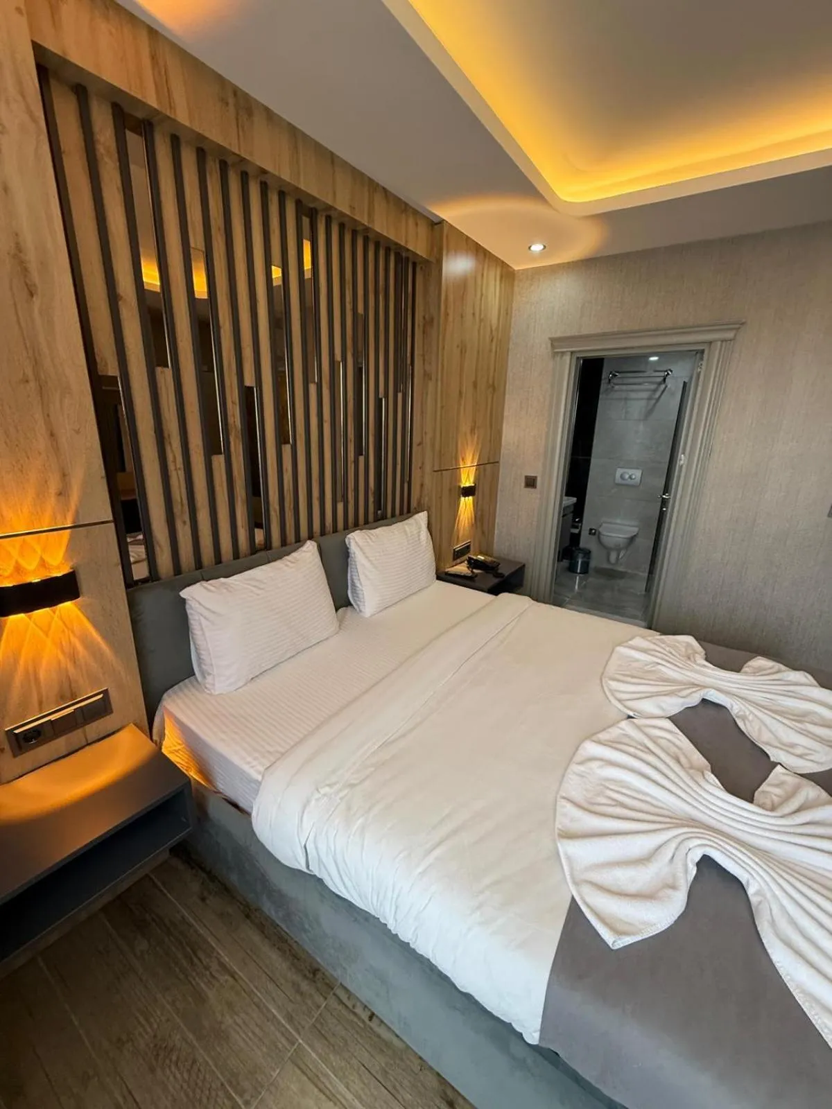Bedroom, Bed in world say hotel