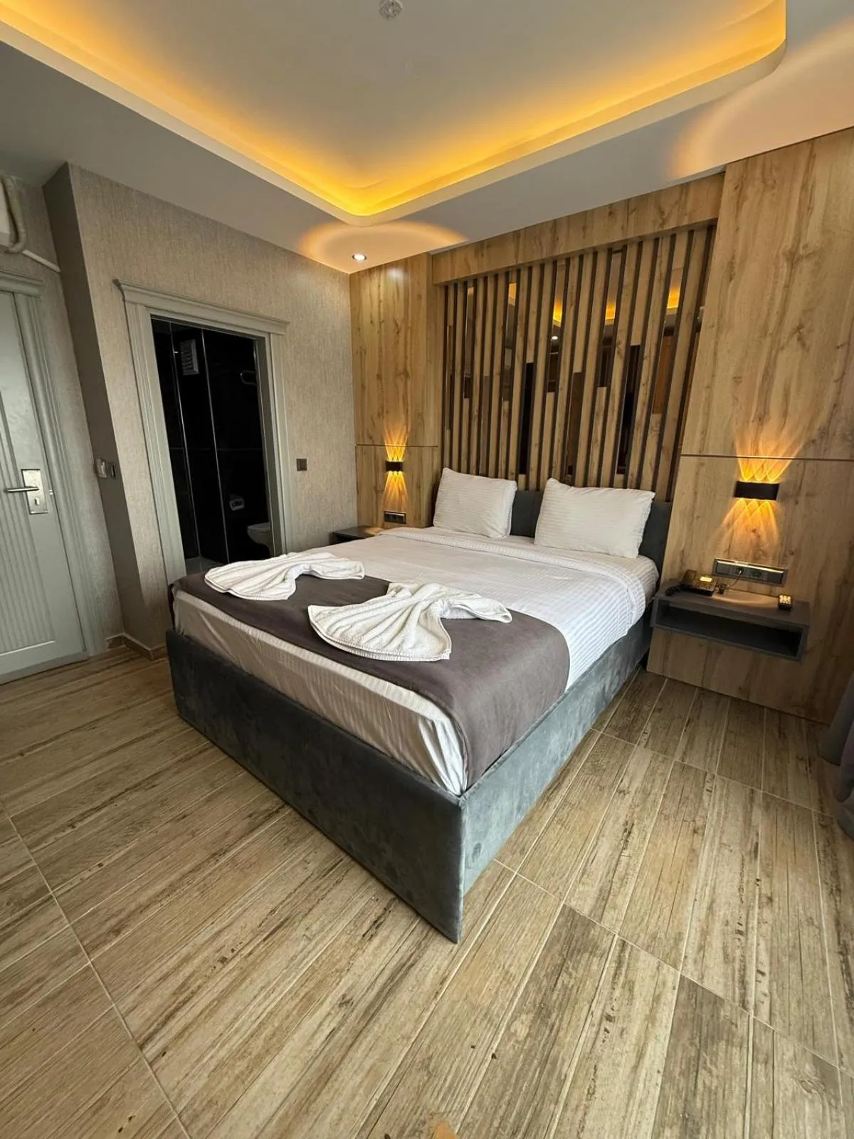 Bedroom, Bed in world say hotel