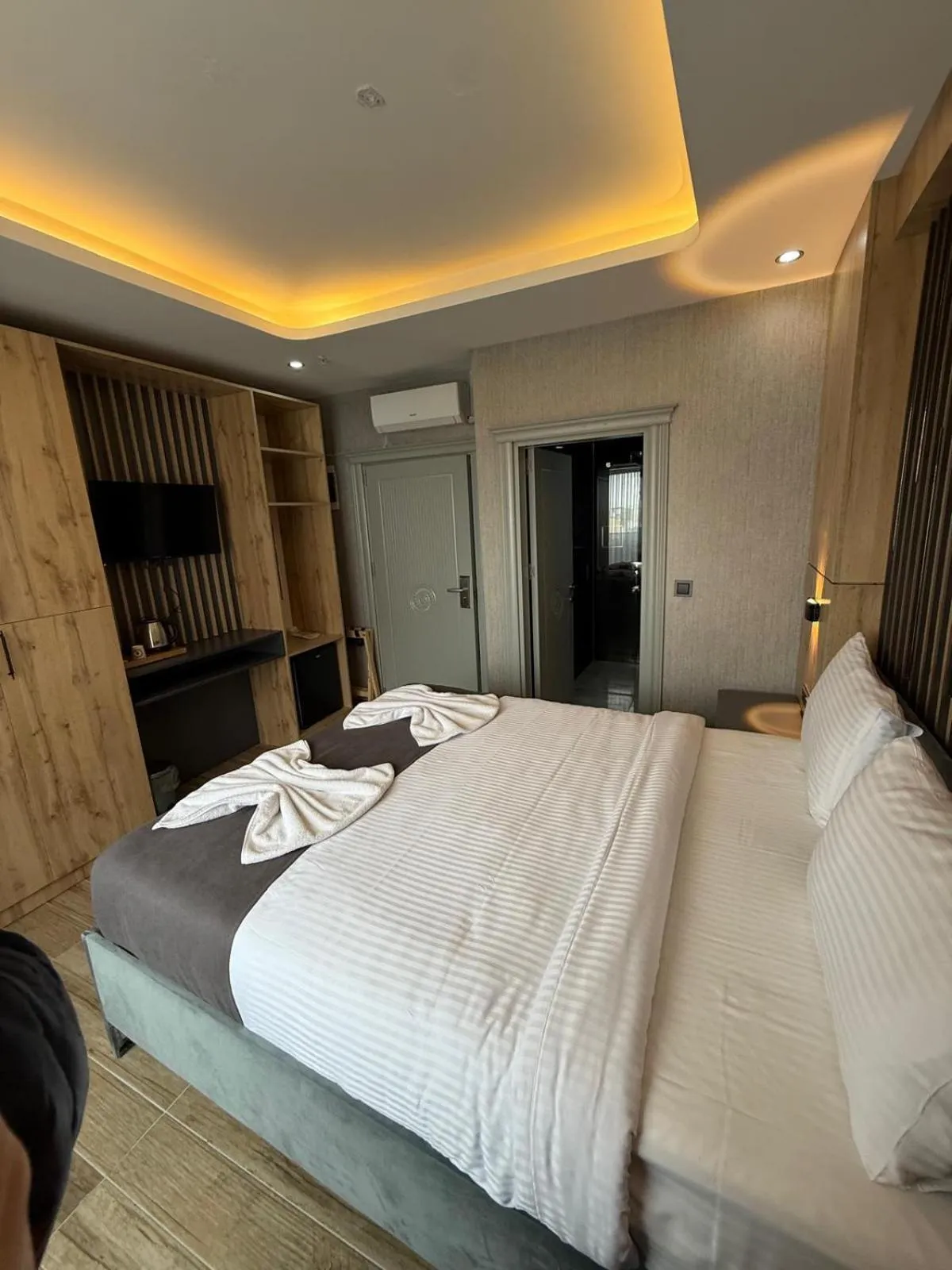 Bed in world say hotel