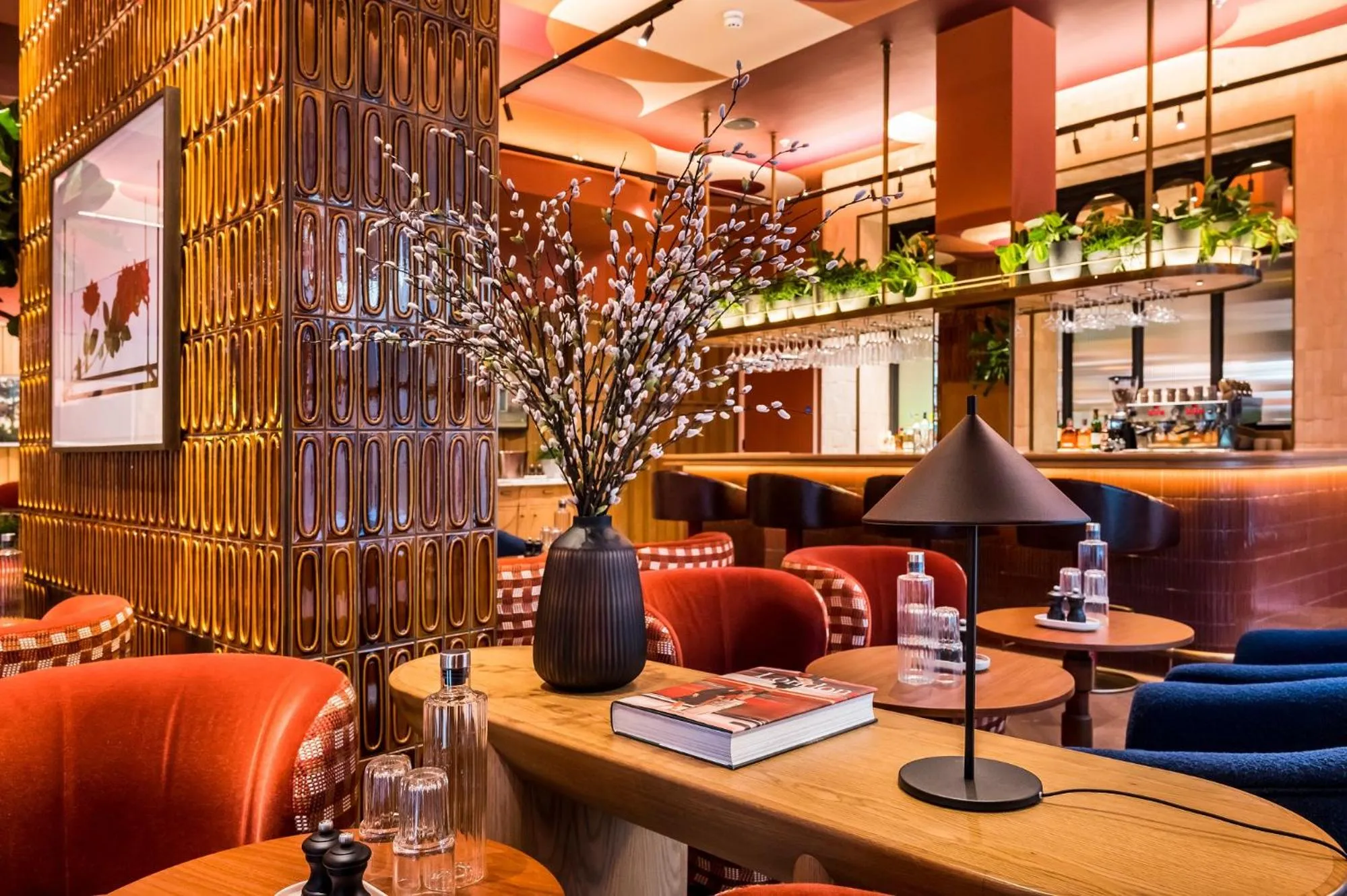 Lounge or bar in Wilde Aparthotels London Liverpool Street