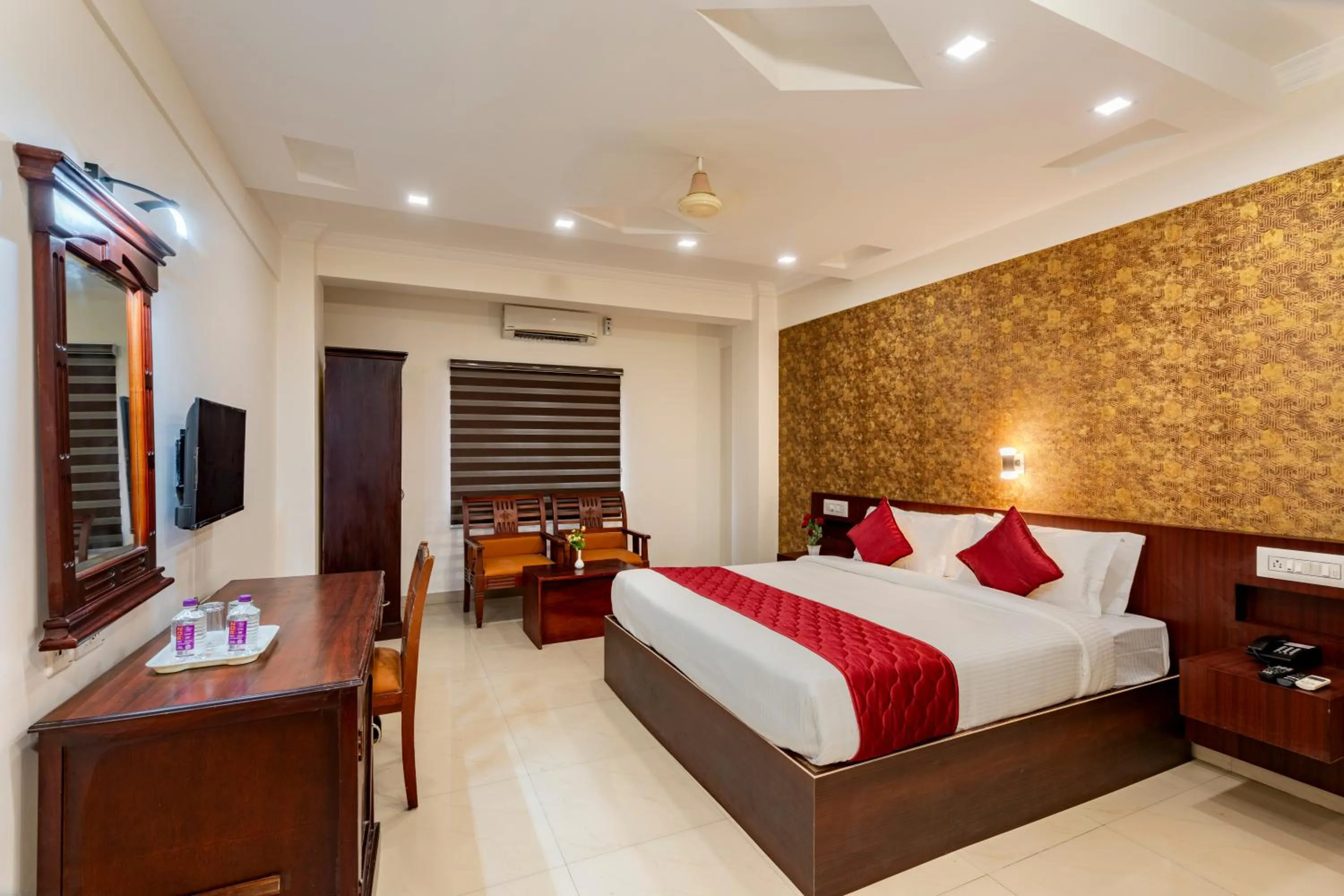 Bed in Daan Orchid Residency