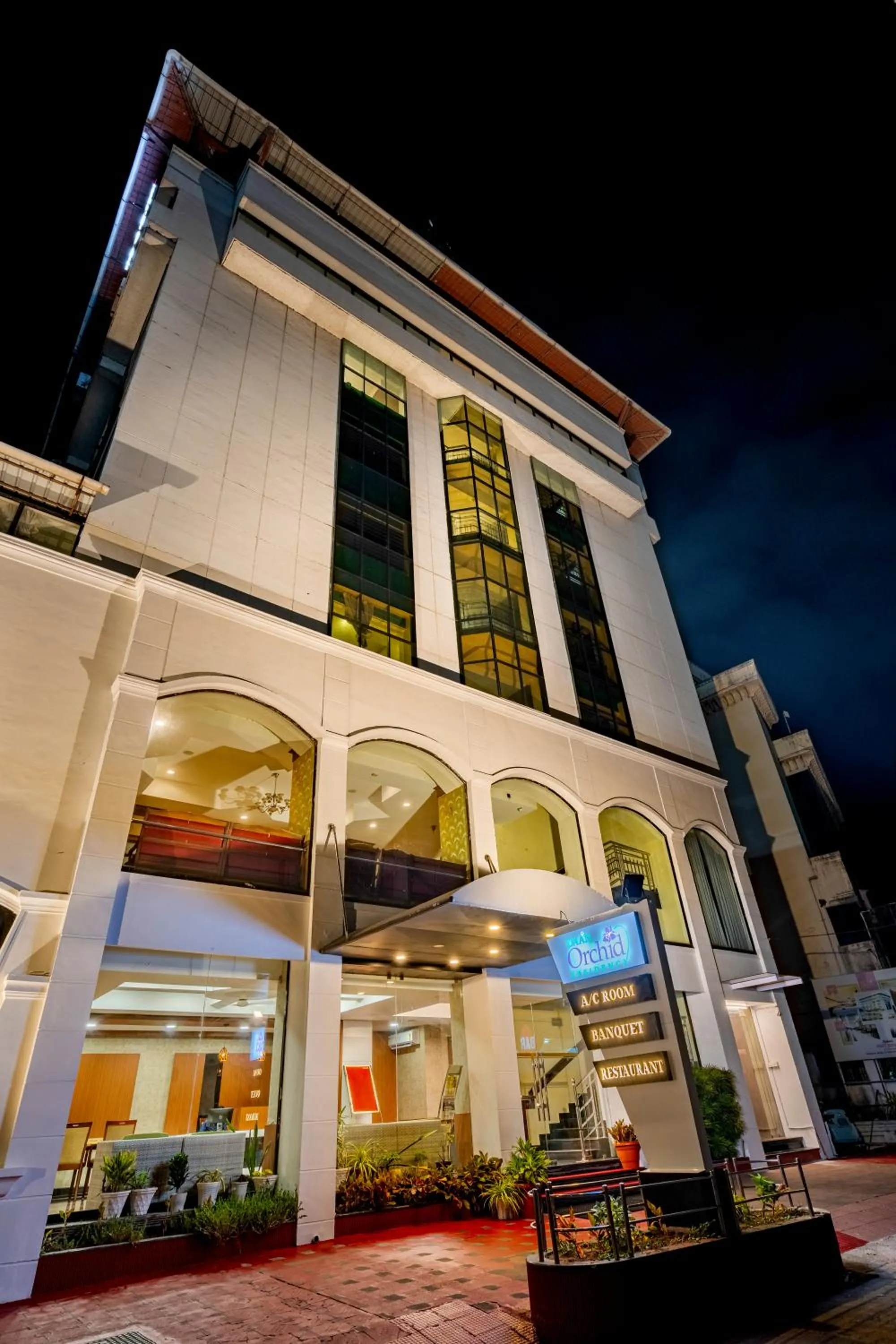 Property building in Daan Orchid Residency