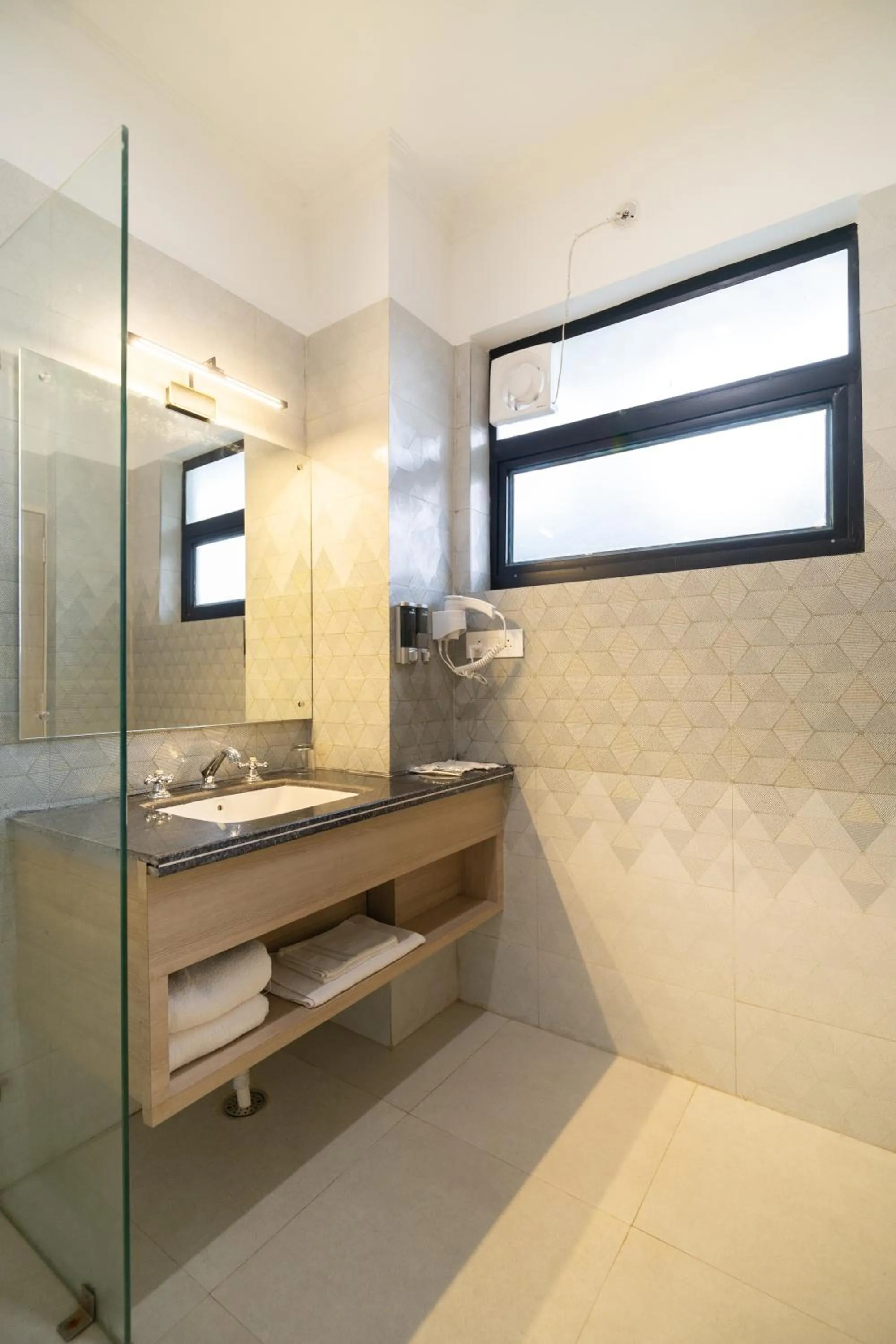 Bathroom in Marten's Wilderness Retreat