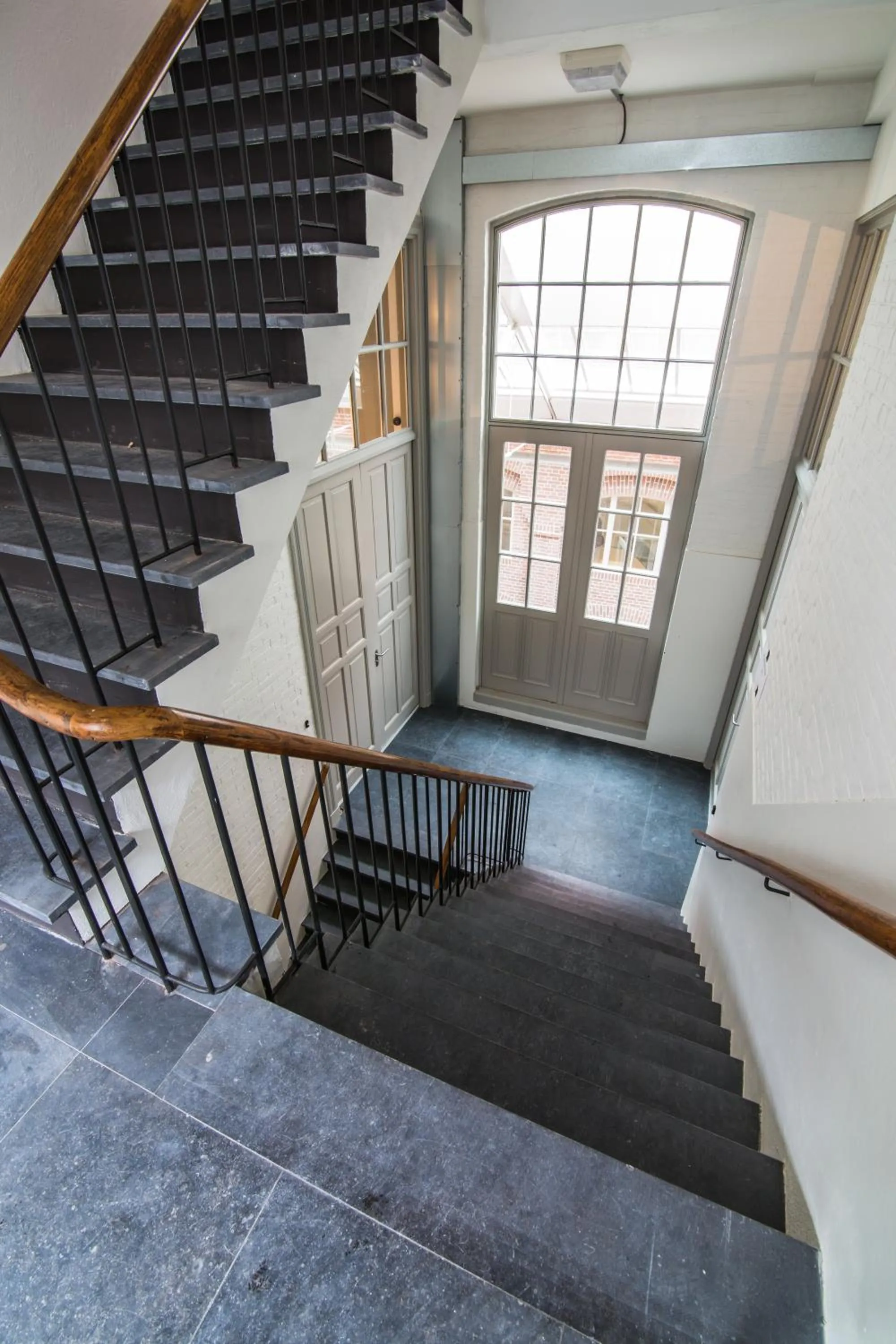 Decorative detail in Apartments De Hallen