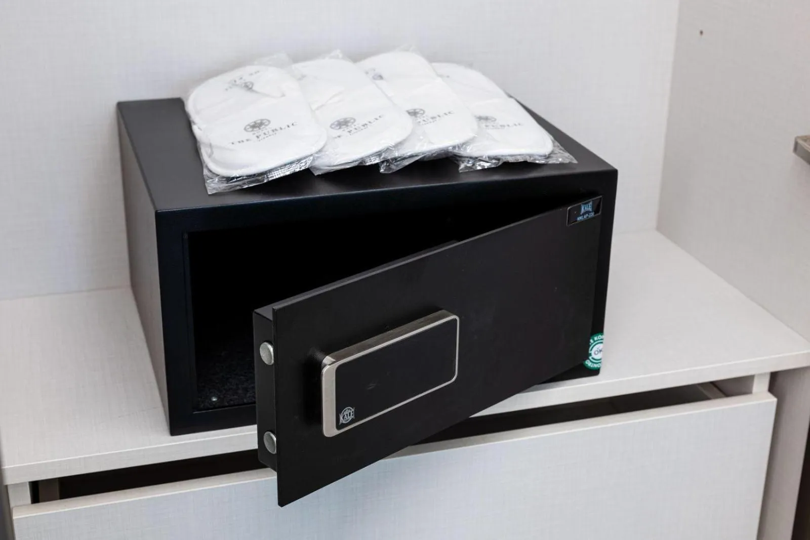 safe in The Public Ortakoy