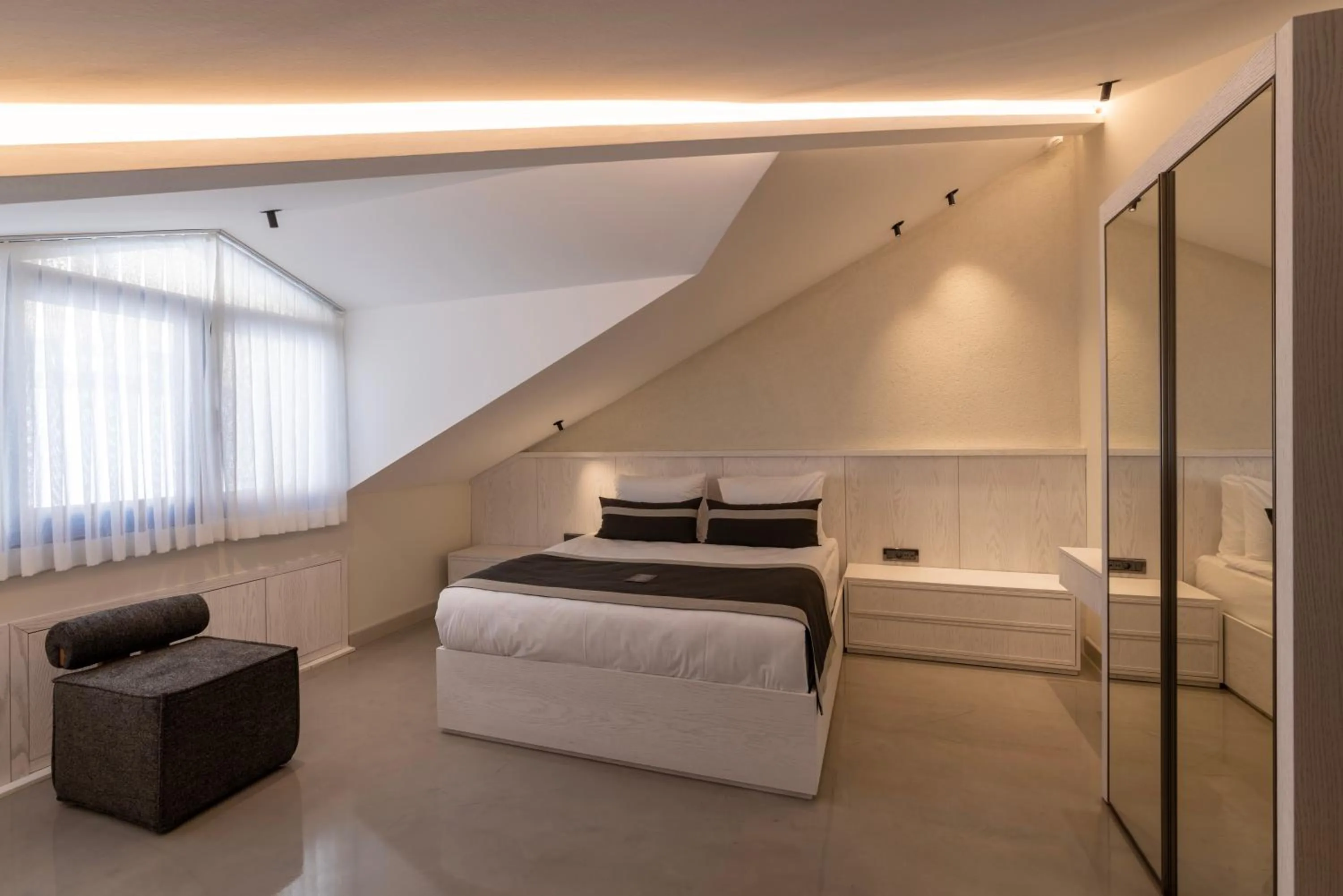 Bedroom, Bed in The Public Ortakoy