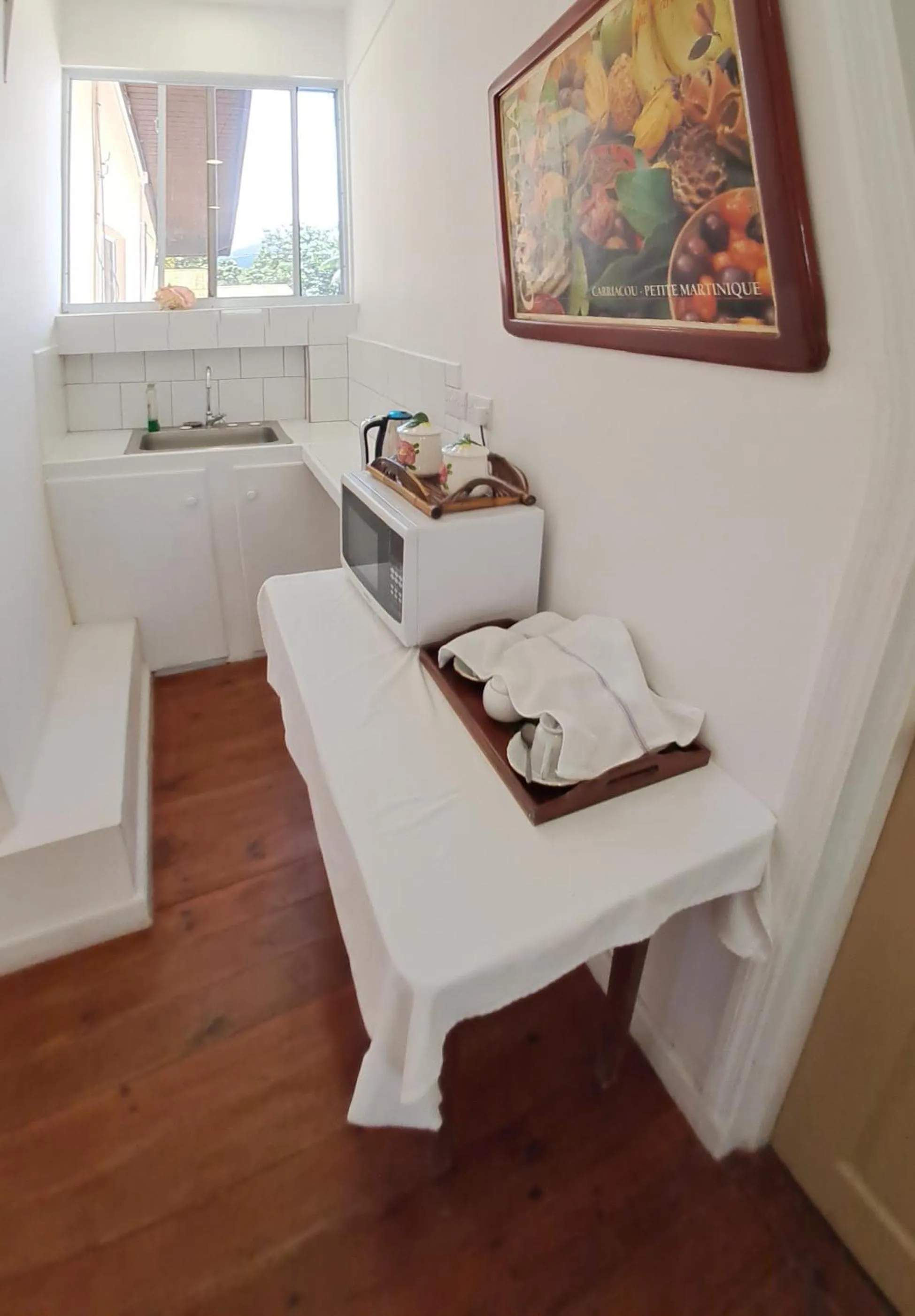 Communal kitchen in Rainbow Inn