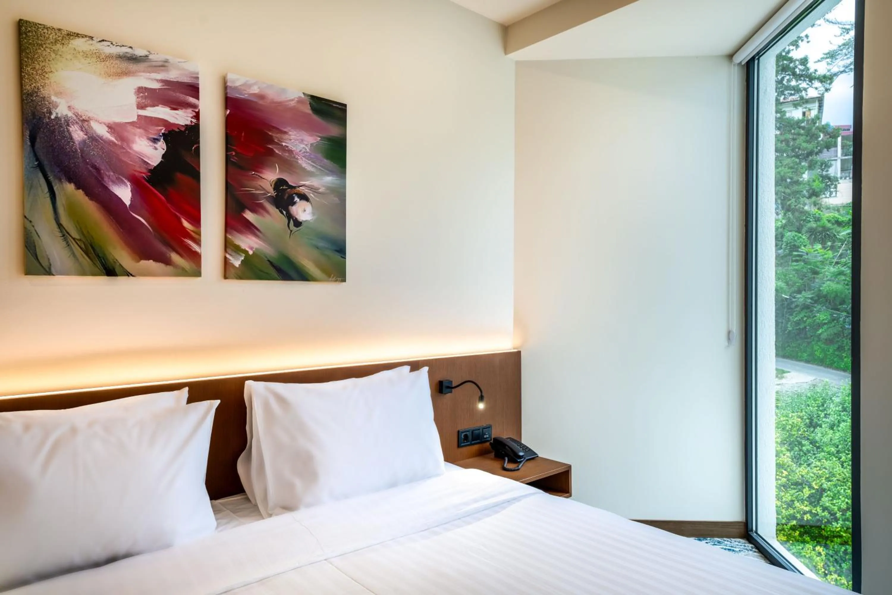 Bedroom, Bed in GREENWOOD