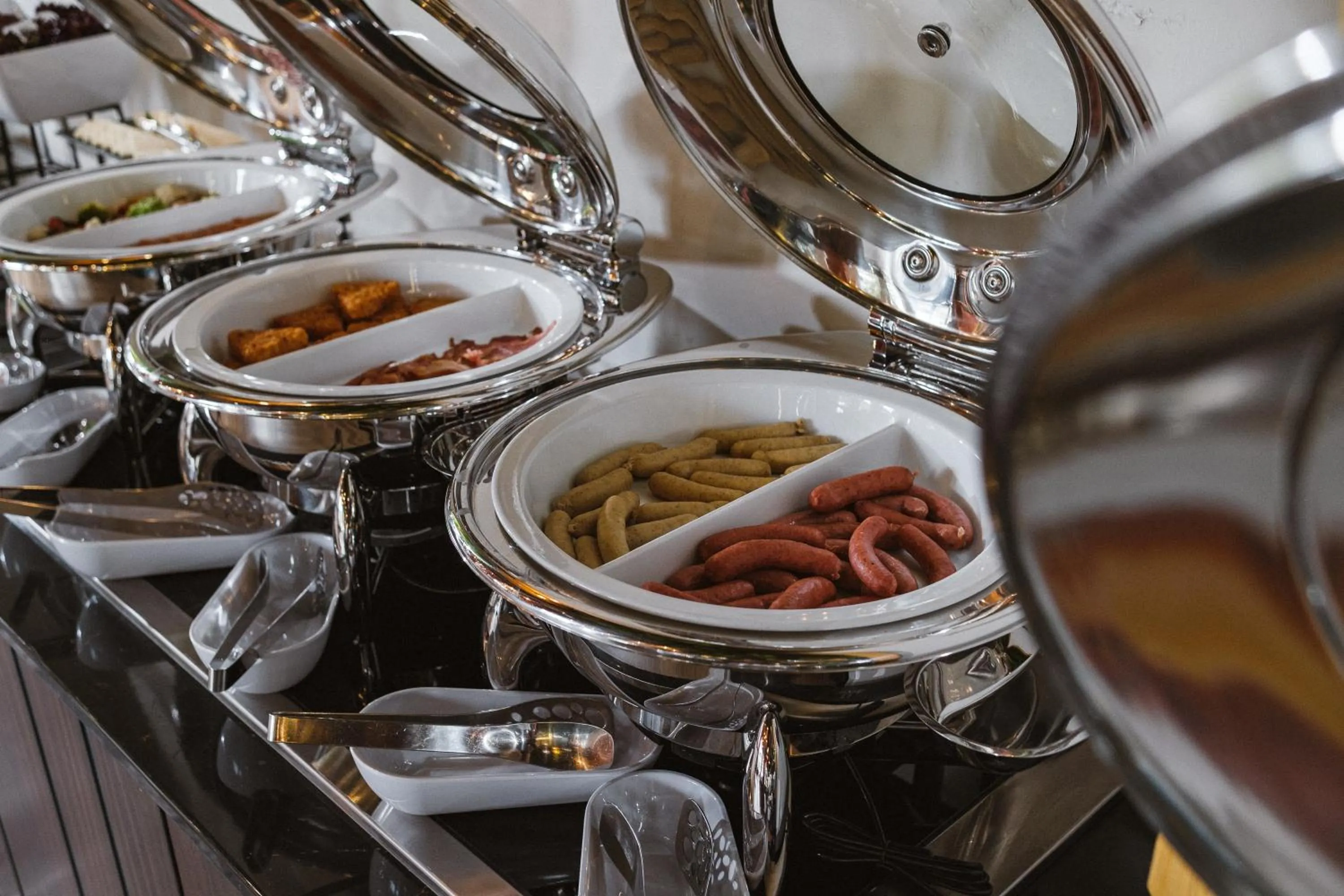 Food and drinks in GREENWOOD