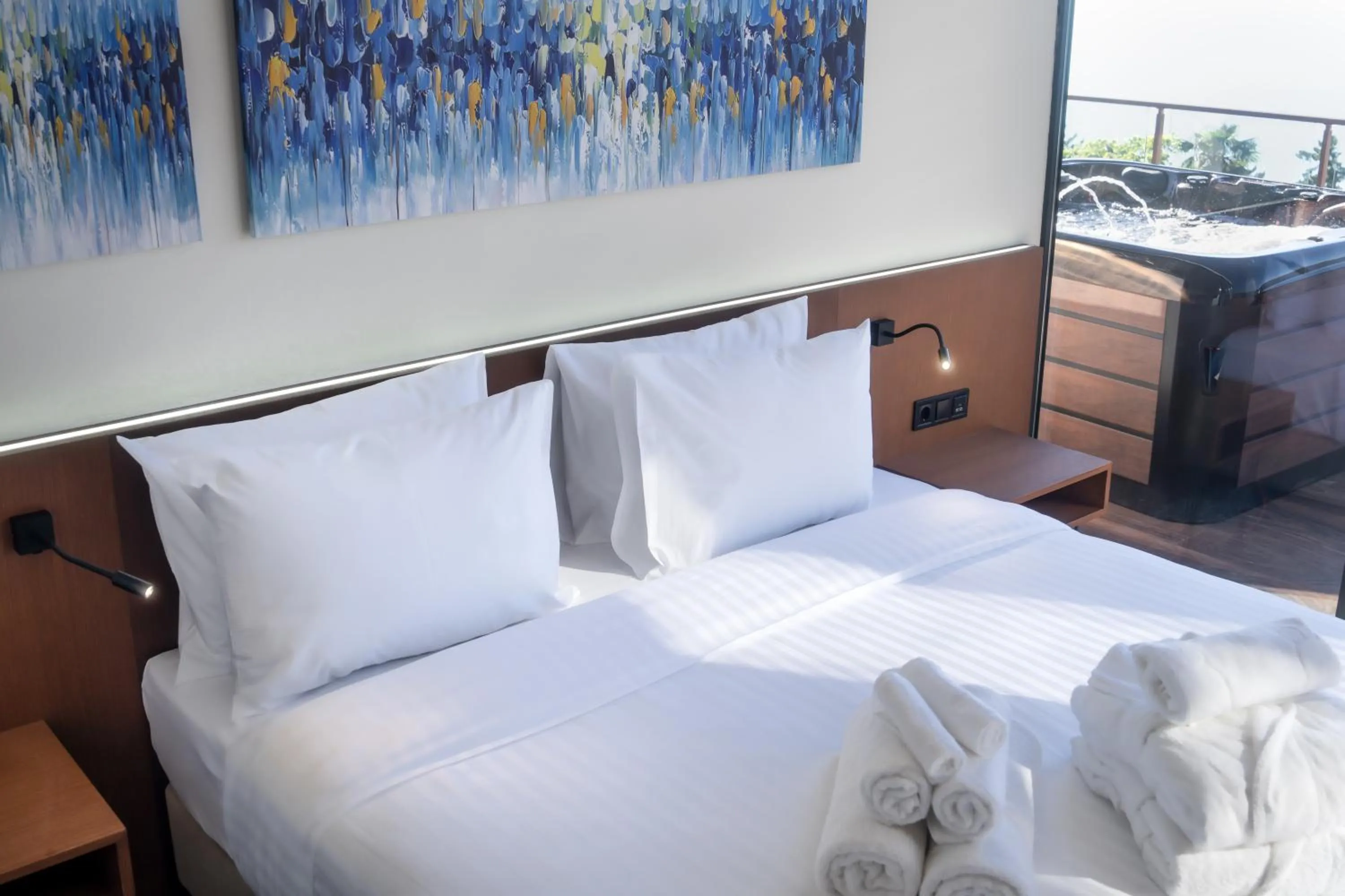 Bedroom, Bed in GREENWOOD