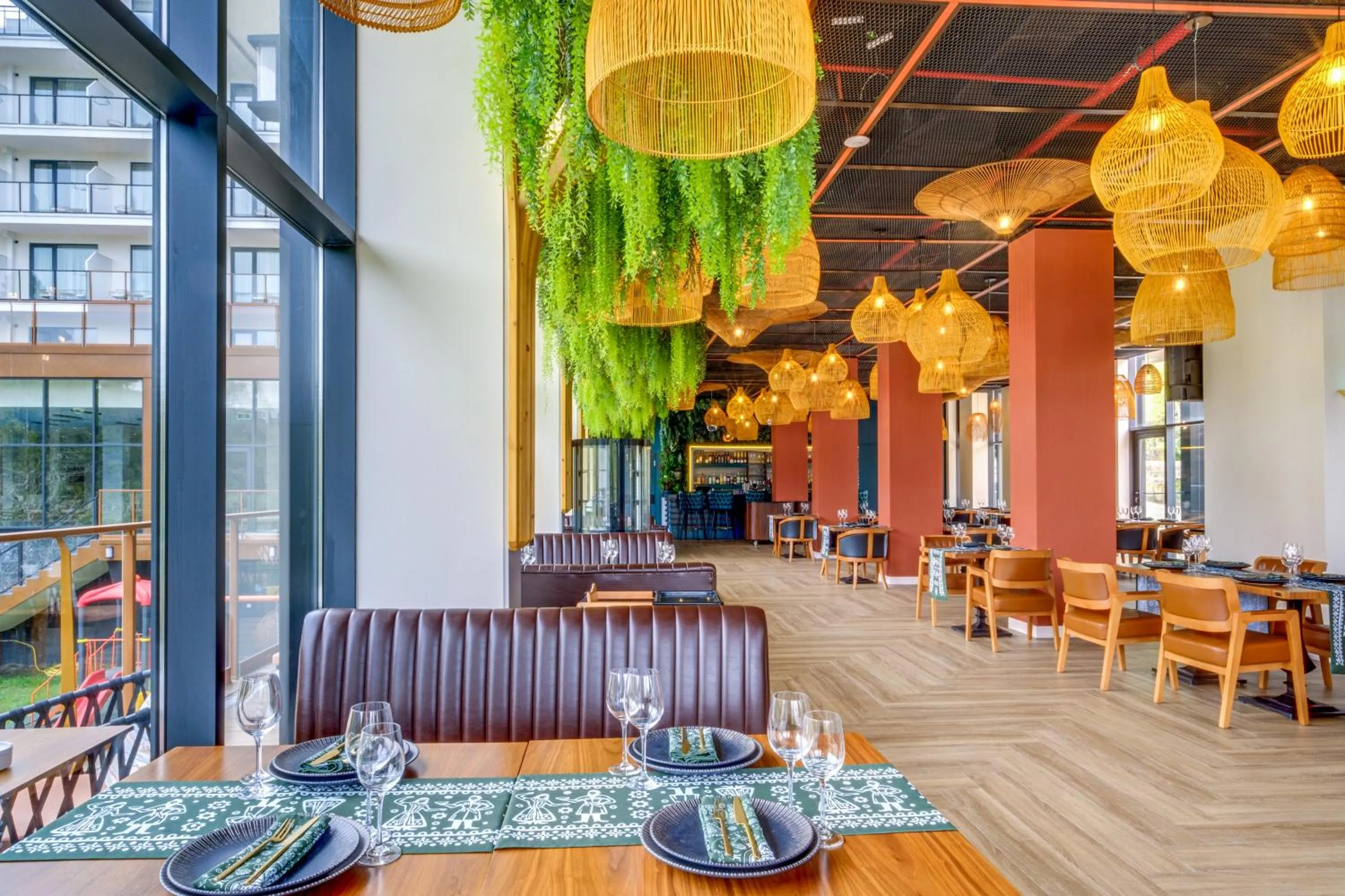 Restaurant/places to eat in GREENWOOD