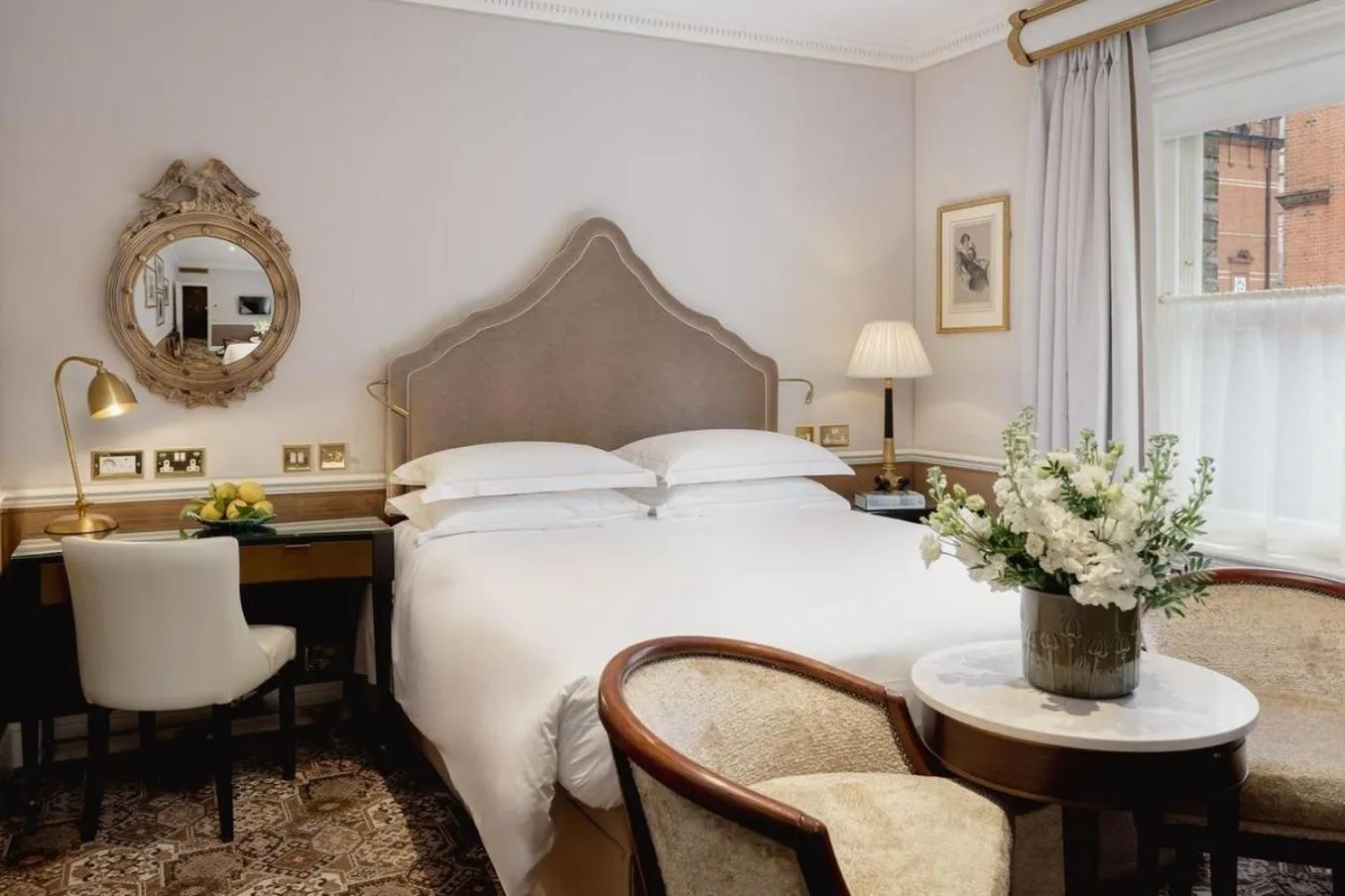 Bedroom, Bed in Egerton House