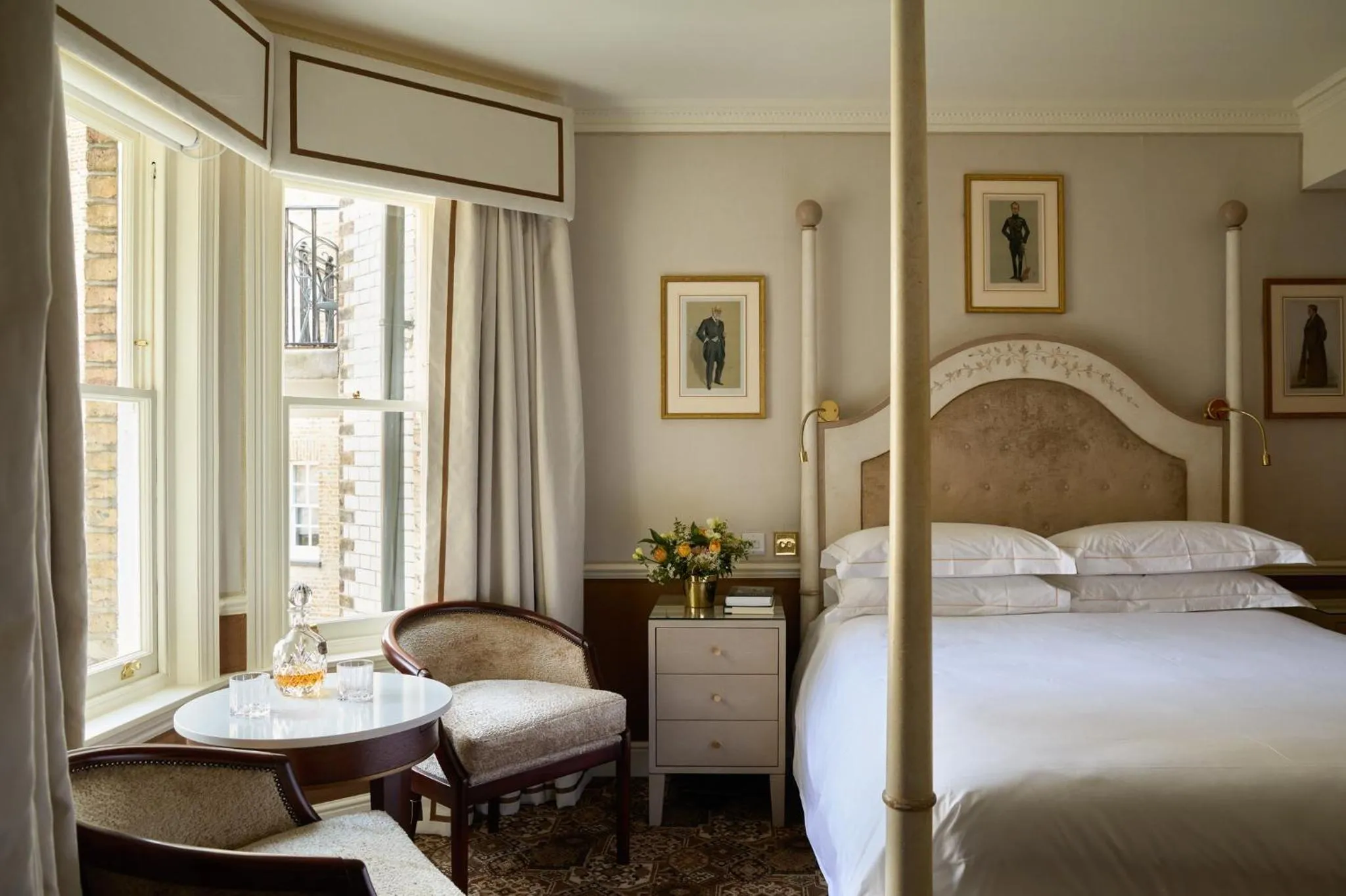 Photo of the whole room, Bed in Egerton House