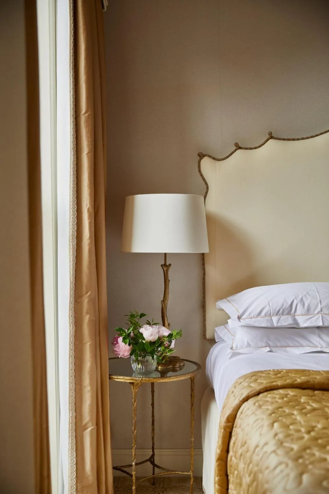 Photo of the whole room, Bed in Egerton House