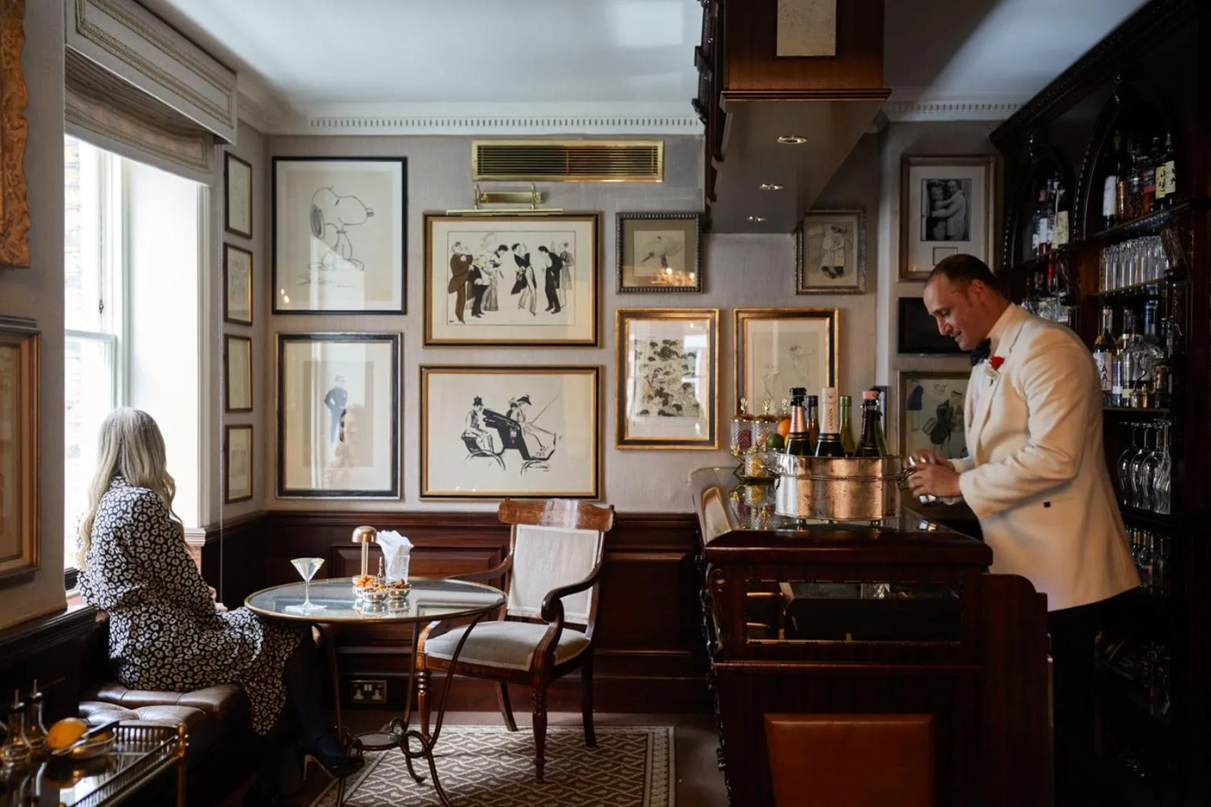 Lounge or bar in Egerton House