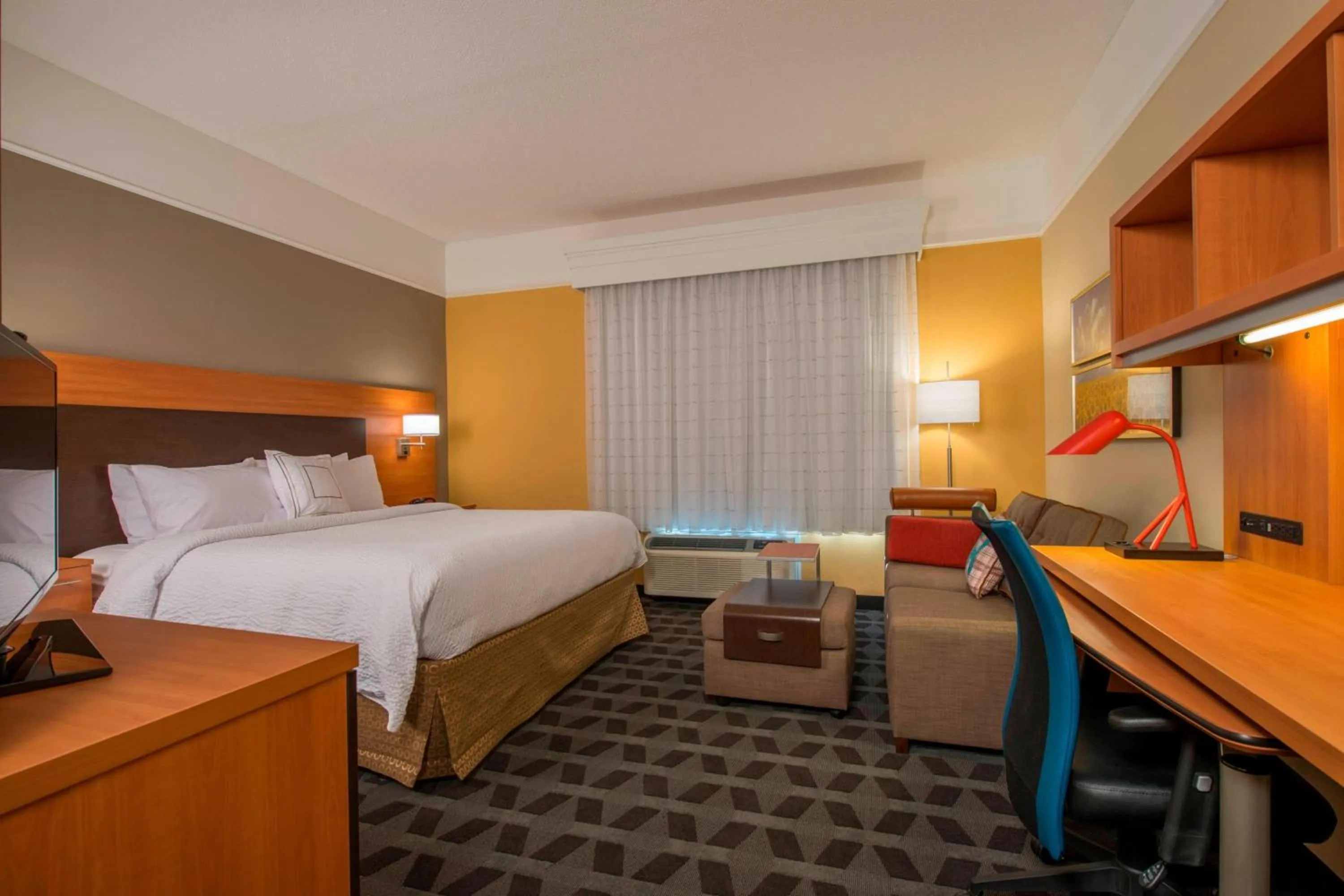 Photo of the whole room, Bed in TownePlace Suites by Marriott Newnan