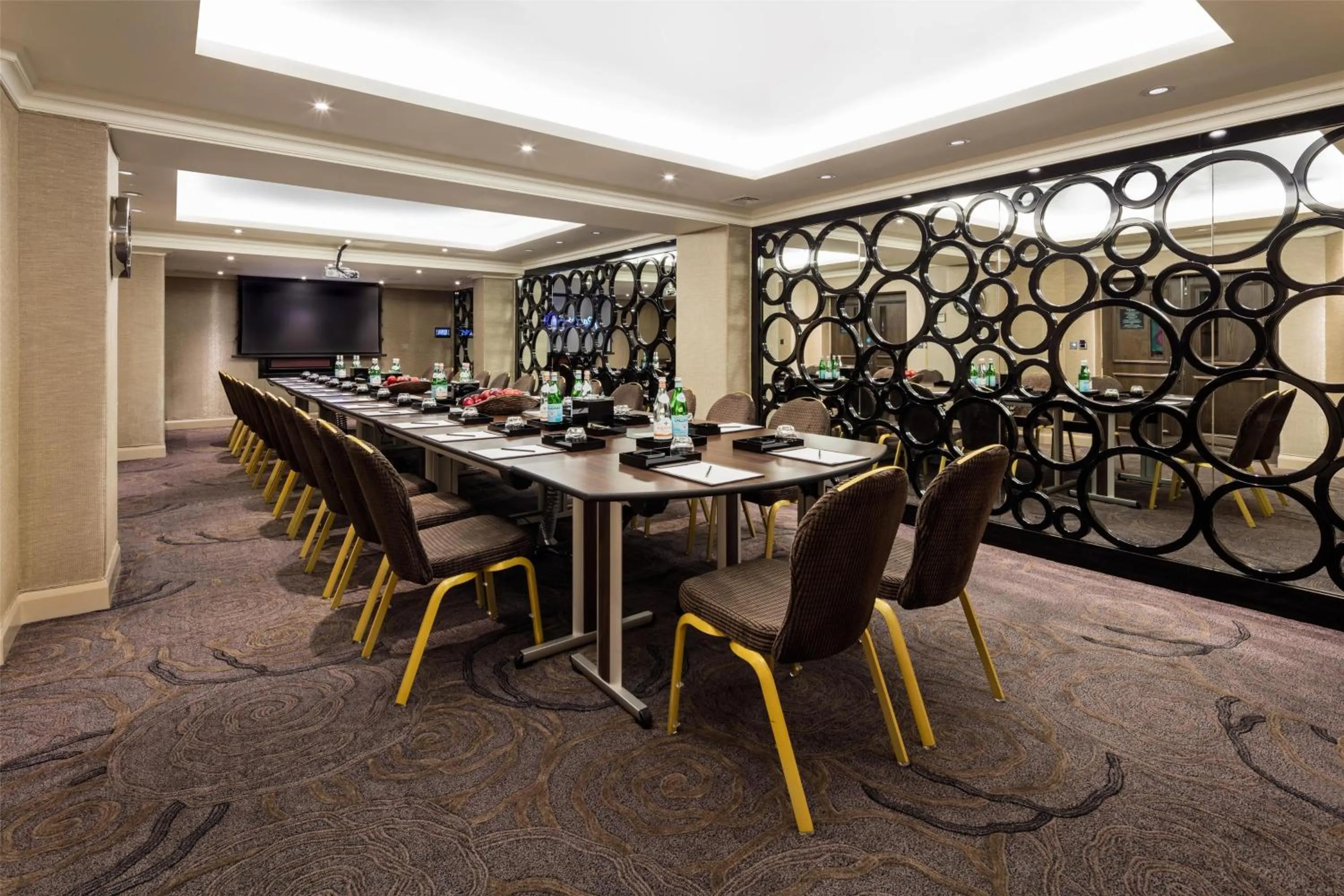 Meeting/conference room in Radisson Blu Hotel, London South Kensington