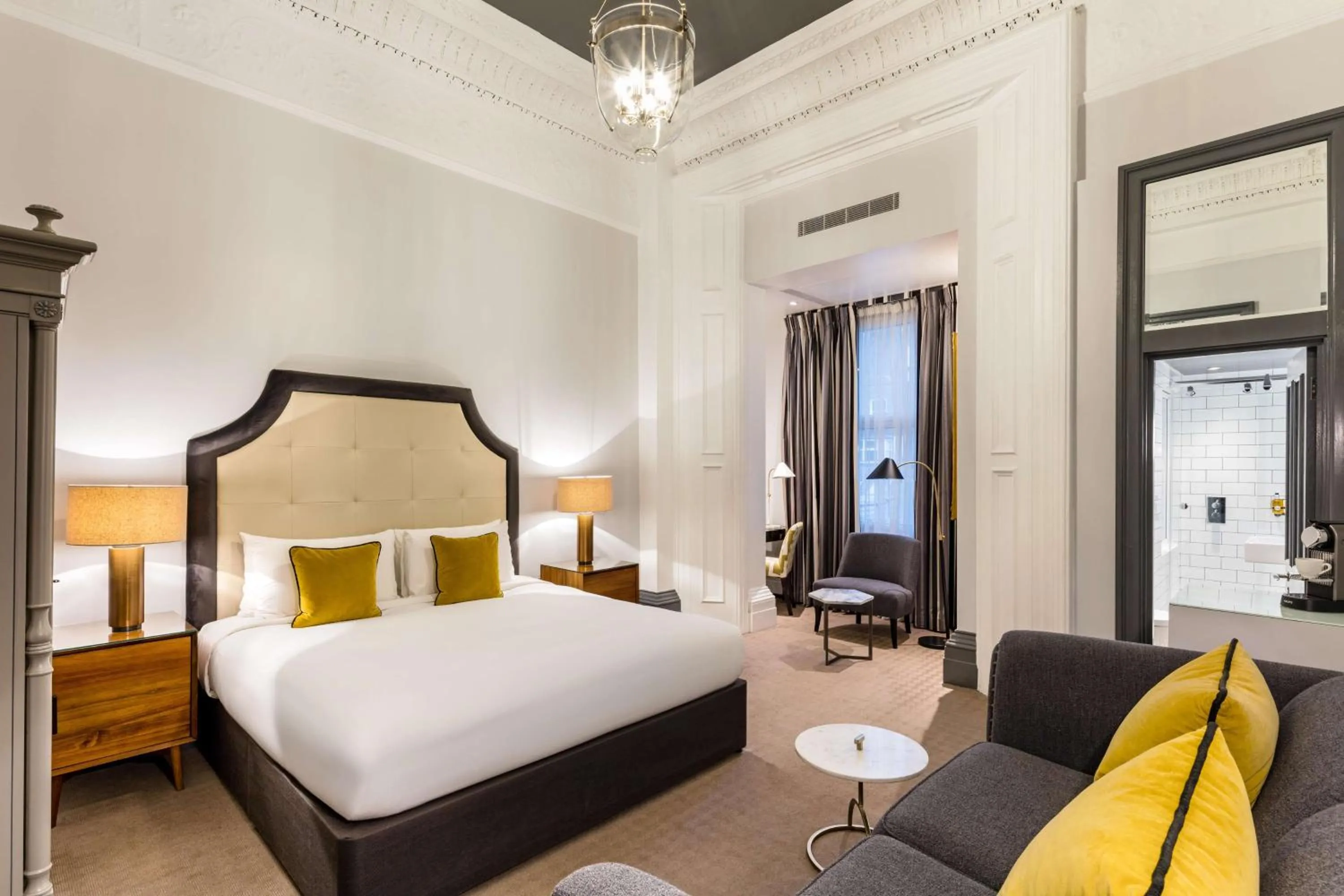 Photo of the whole room, Bed in Radisson Blu Hotel, London South Kensington