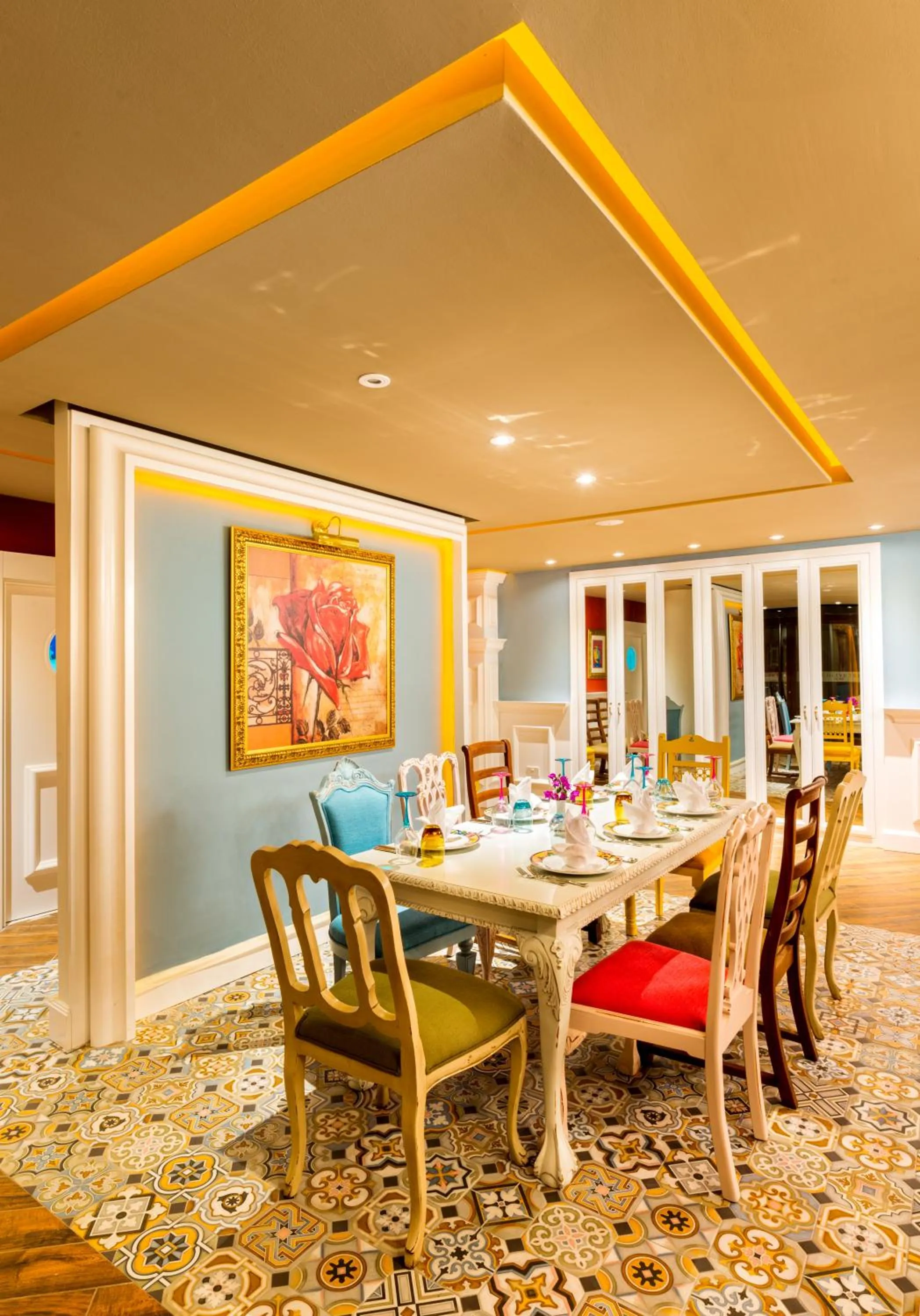 Restaurant/places to eat in The Olive Tree Hotel