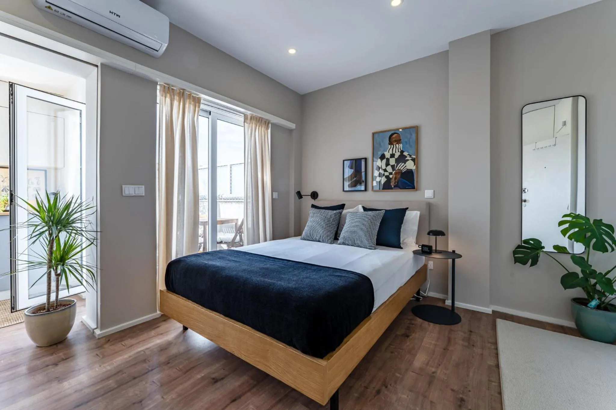 Apartment with Balcony in Nomad's Easy Stay - Studio Lounge Casa da Musica