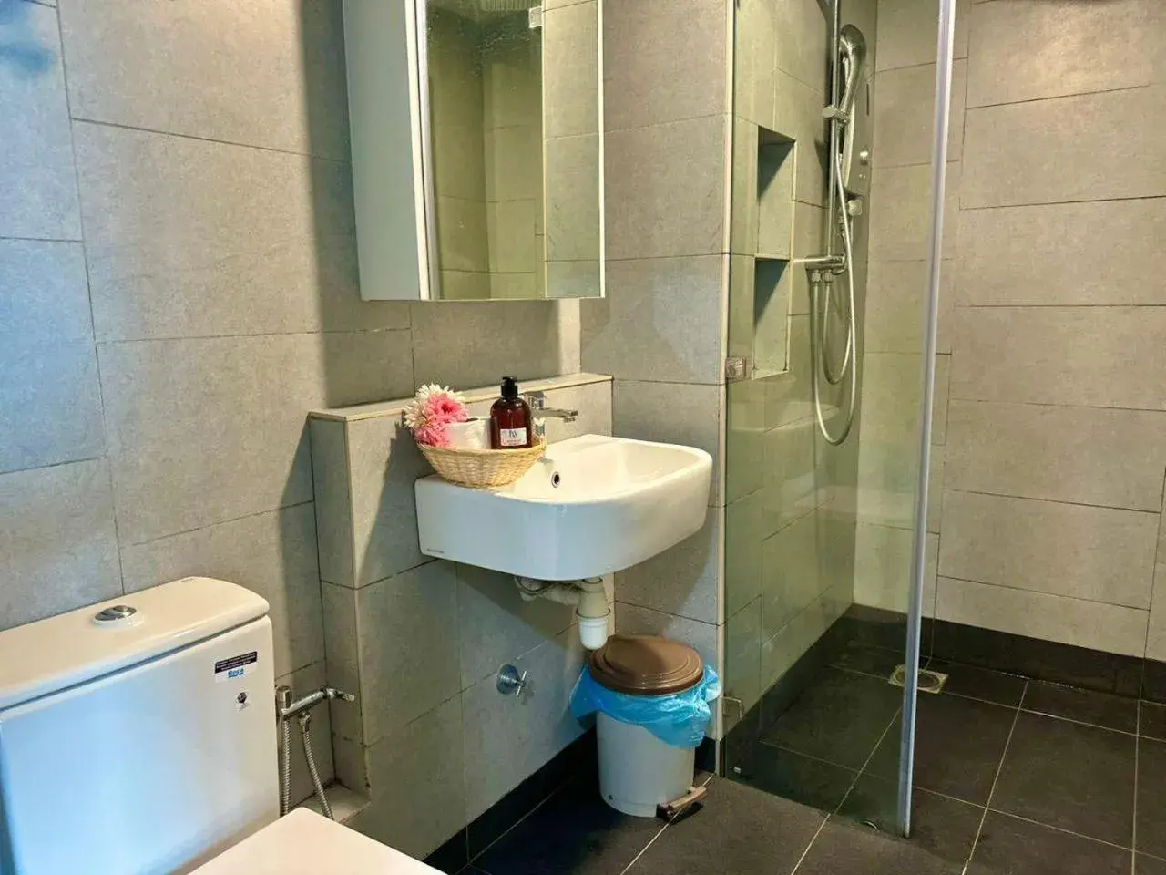 Superior Suite in Jesselton Quay Kota Kinabalu City Centre by LW Suites Superior Suite in Jesselton Quay Kota Kinabalu City Centre by LW Suites