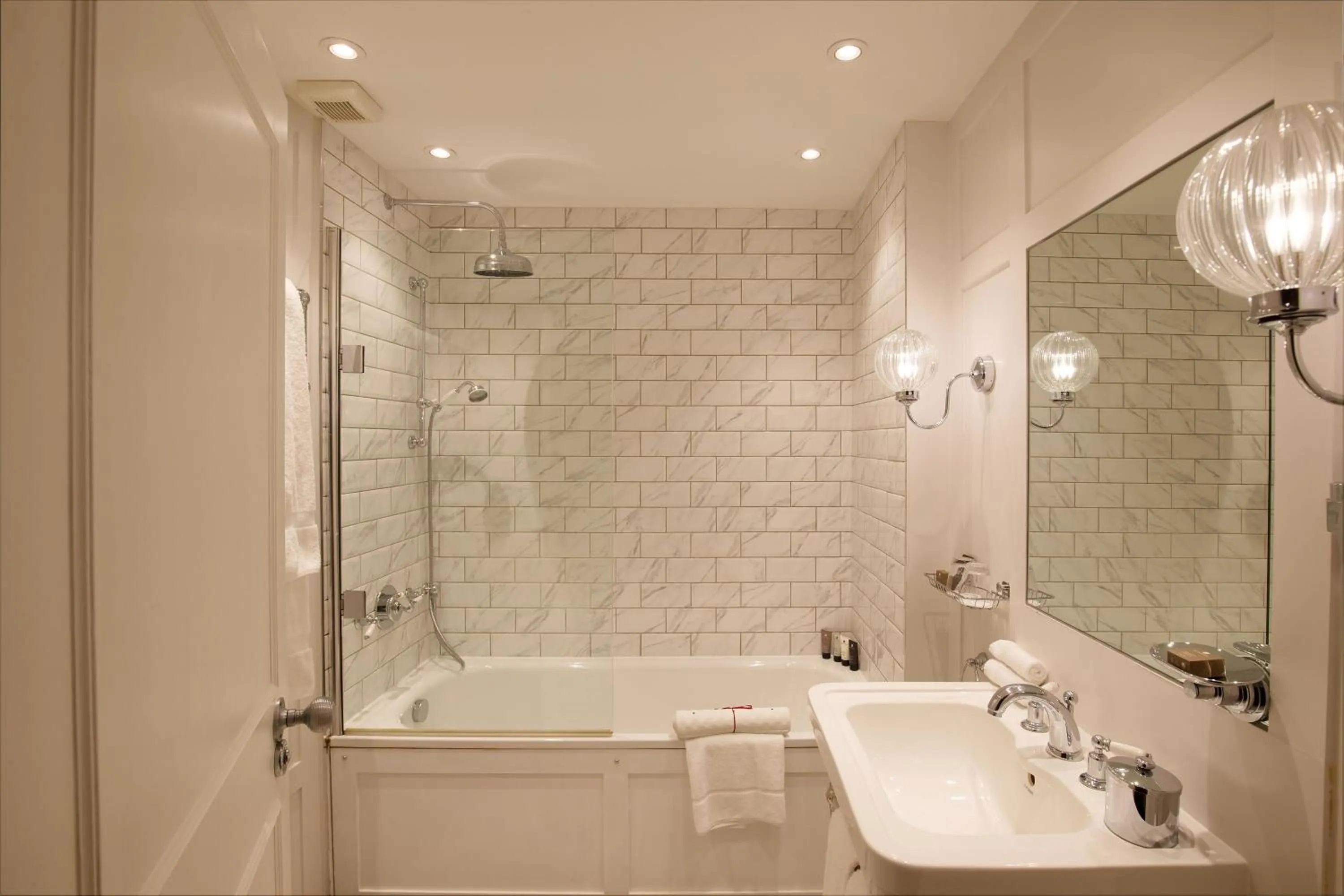 The Capital Hotel, Apartments & Townhouse - Small Luxury Hotels of The World