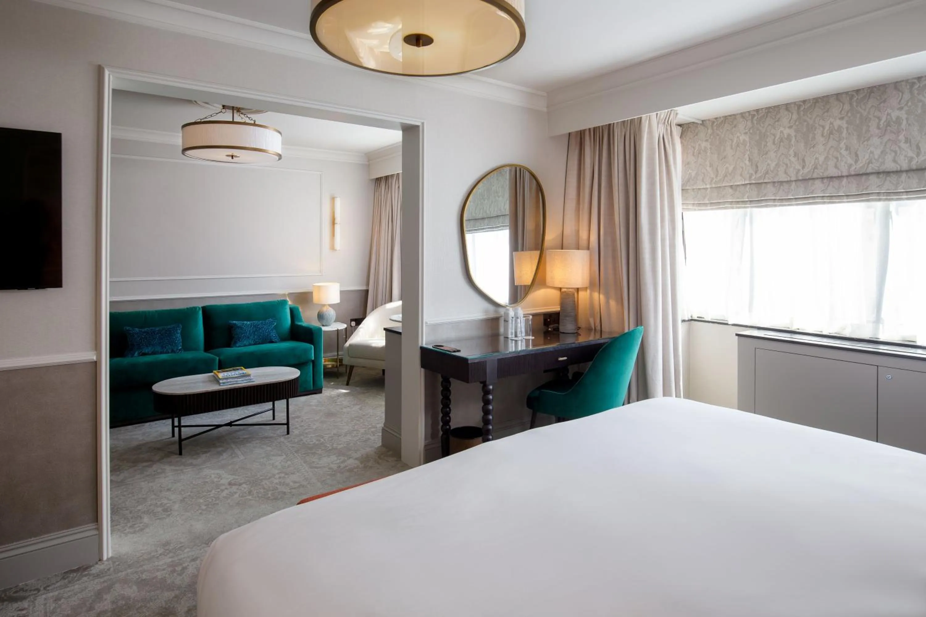 Living room, Bed in The Capital Hotel, Apartments & Townhouse - Small Luxury Hotels of The World