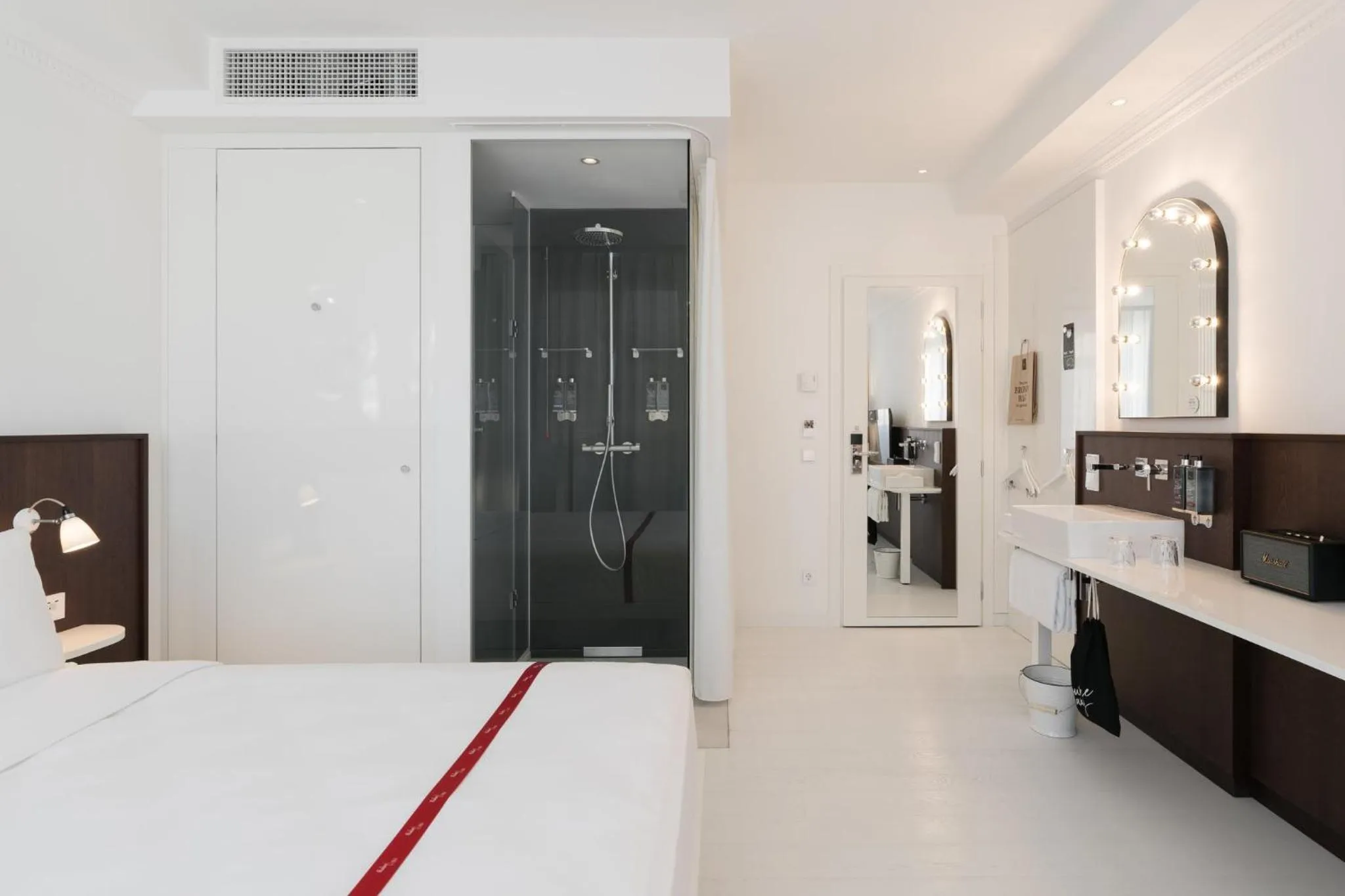 Photo of the whole room, Bed in Ruby Bea Hotel Florence