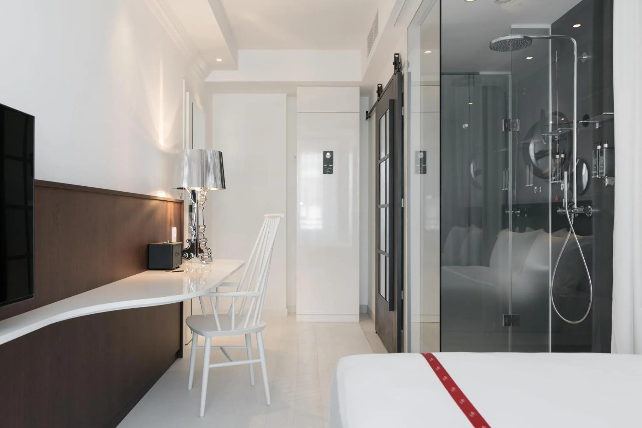 Photo of the whole room in Ruby Bea Hotel Florence