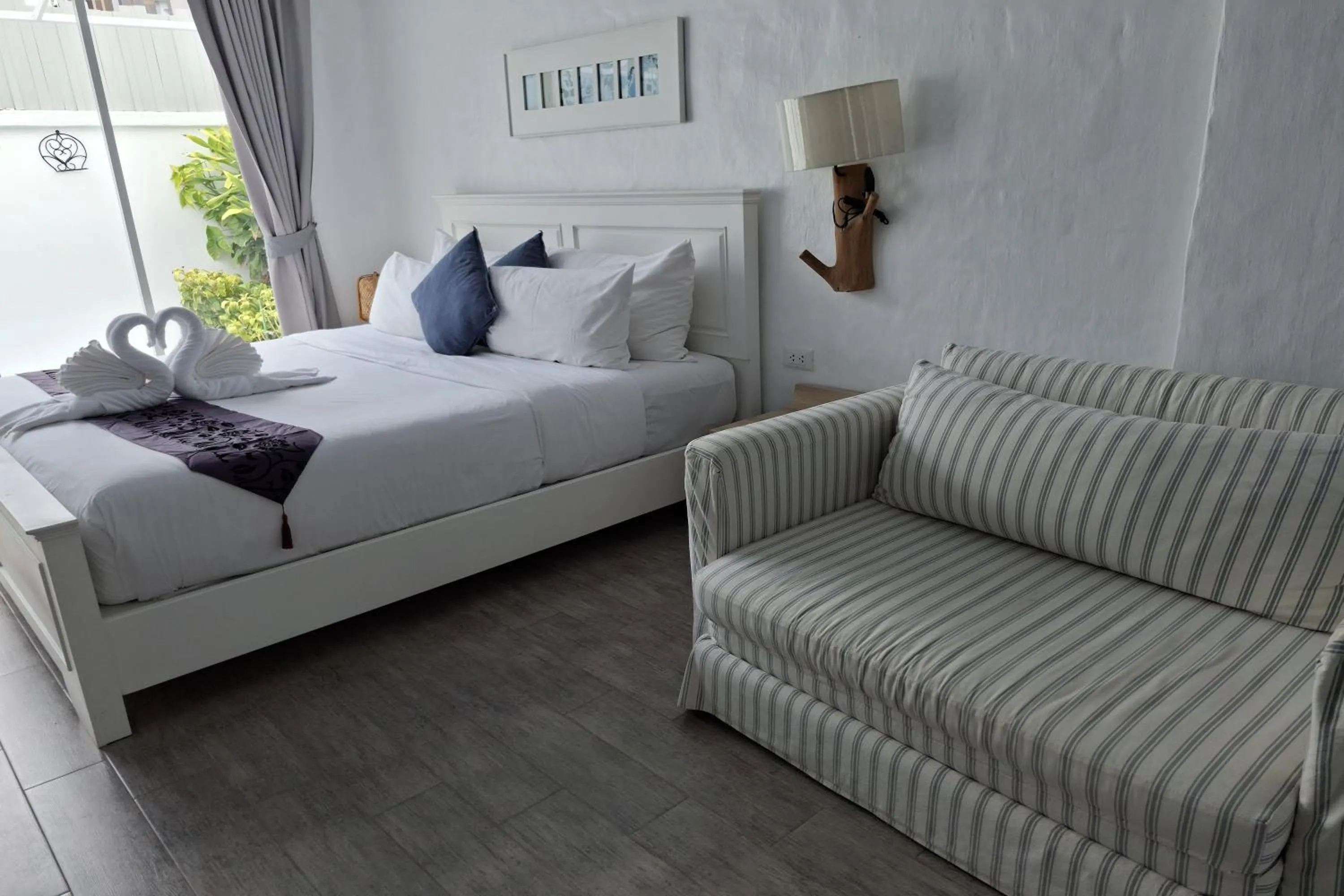 Bed in Deva Casa Private Pool Villa