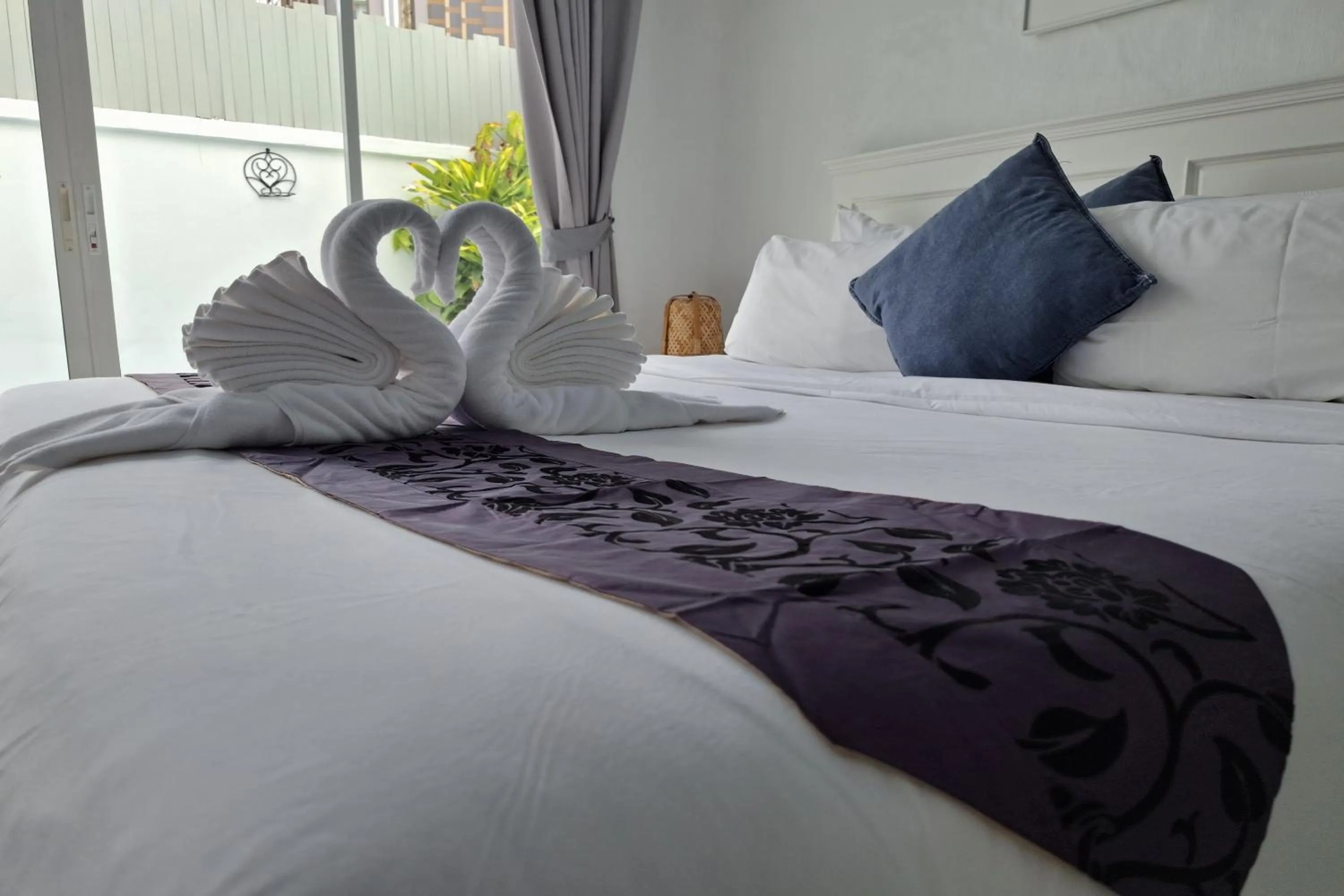 Bed in Deva Casa Private Pool Villa