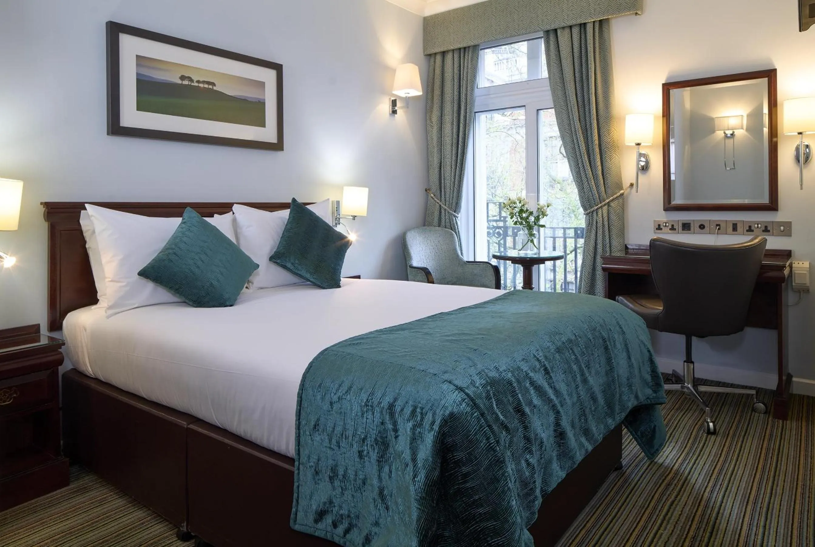 Bed in The Rembrandt