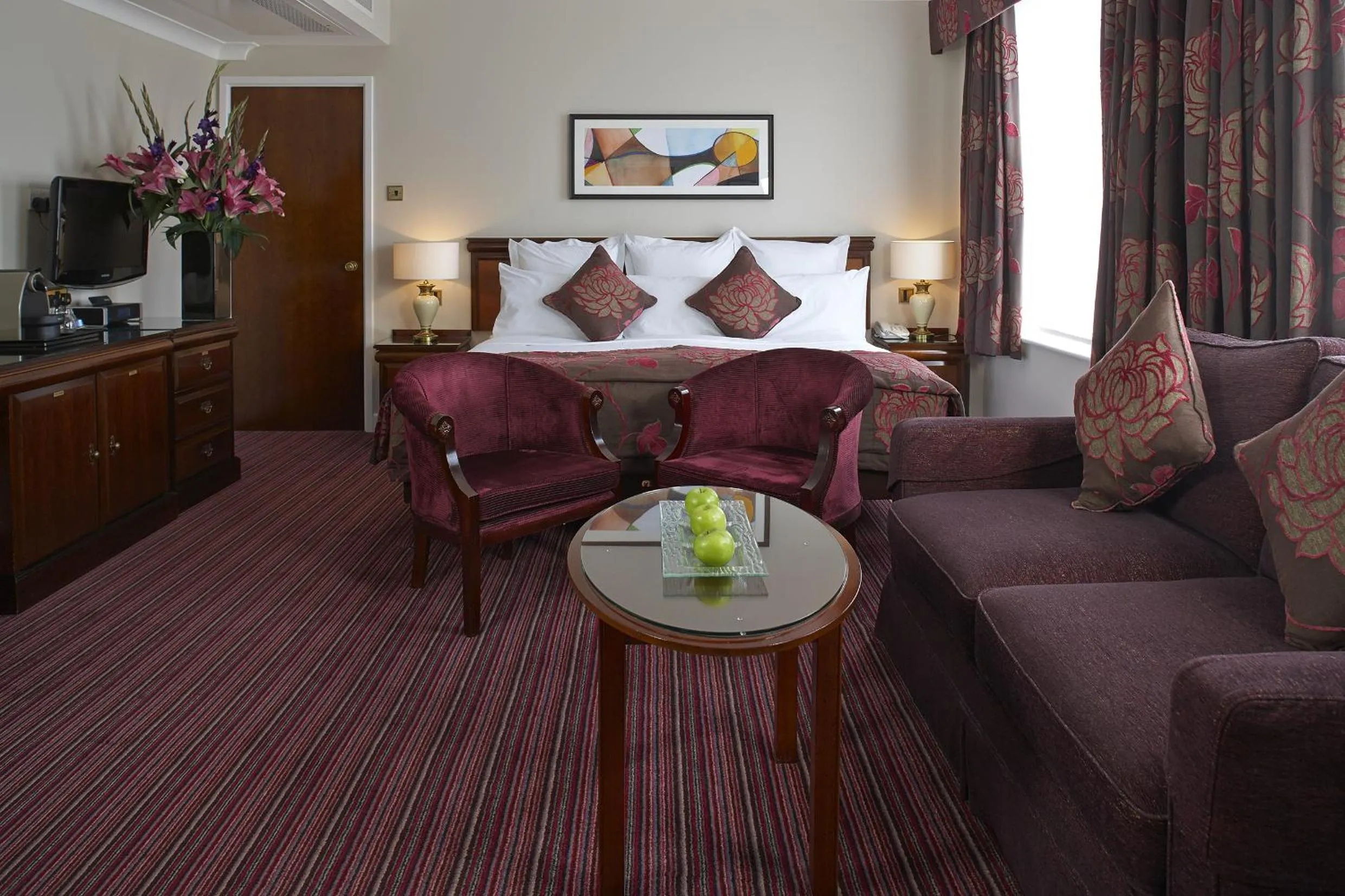 Photo of the whole room in The Rembrandt