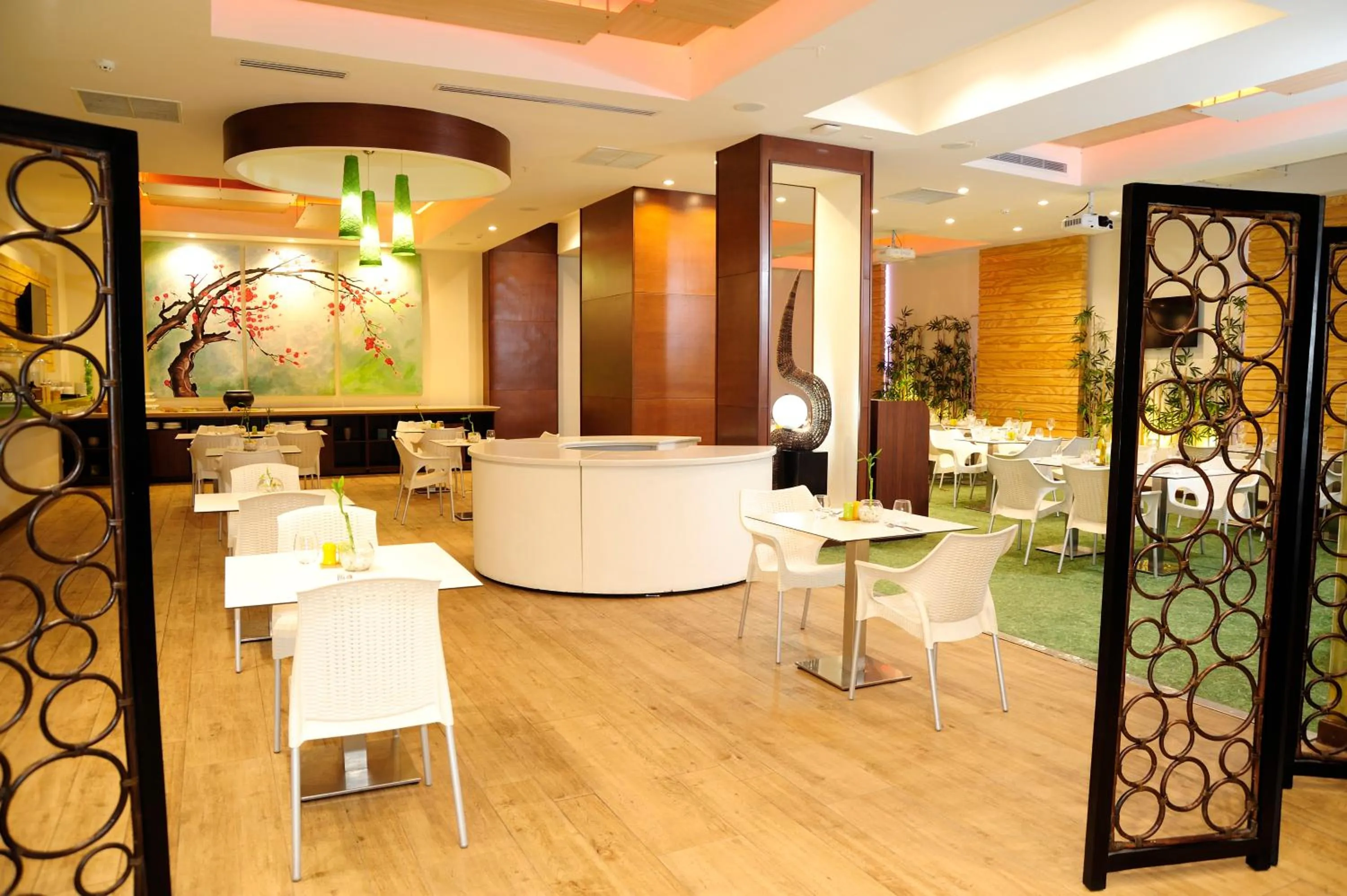 Restaurant/places to eat in Best Western Plus Panama Zen Hotel