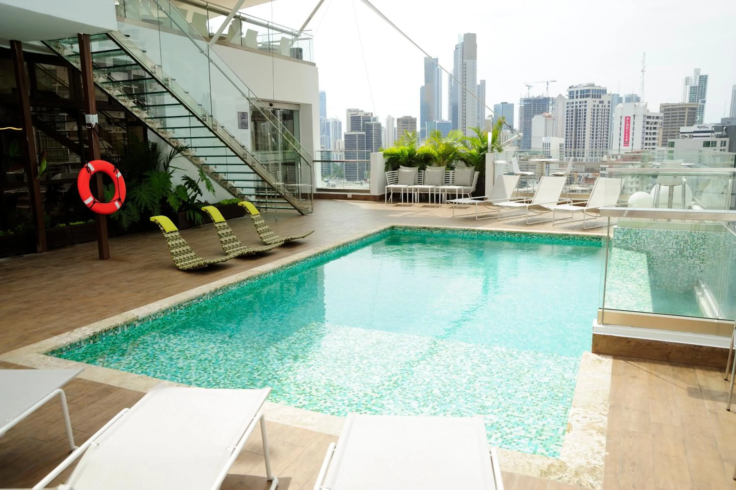 Swimming pool in Best Western Plus Panama Zen Hotel