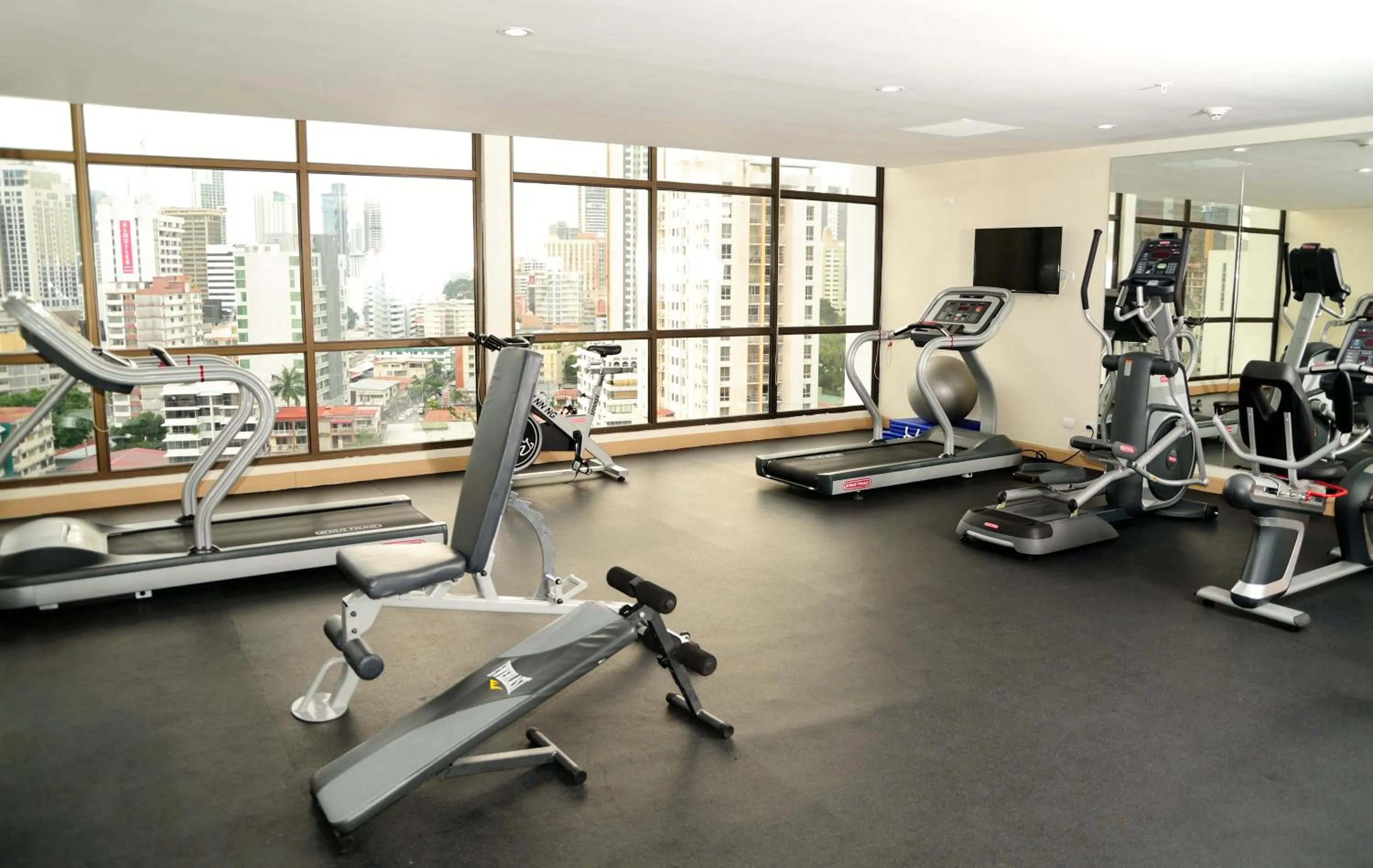 Fitness centre/facilities in Best Western Plus Panama Zen Hotel
