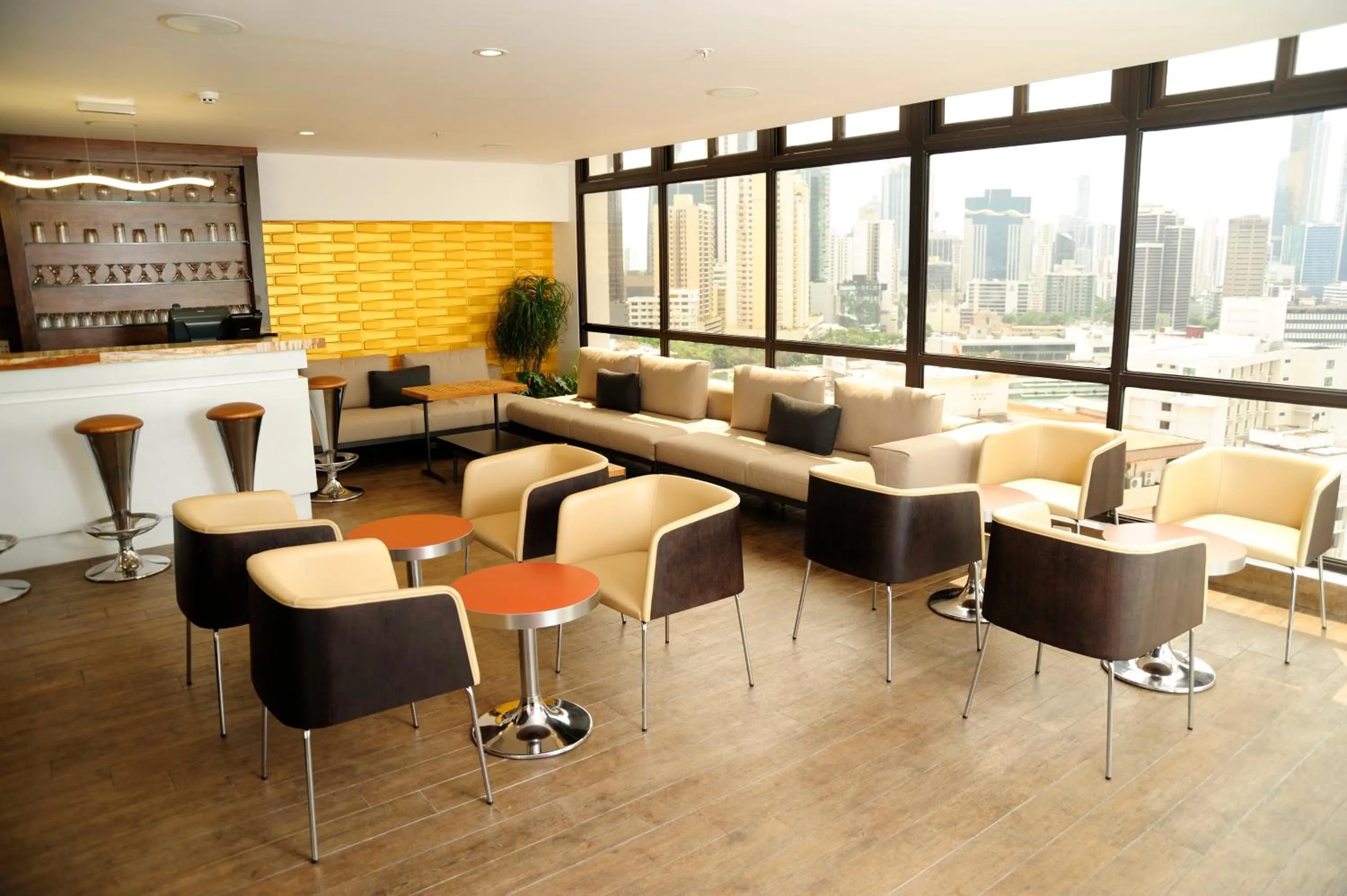 Lounge or bar in Best Western Plus Panama Zen Hotel