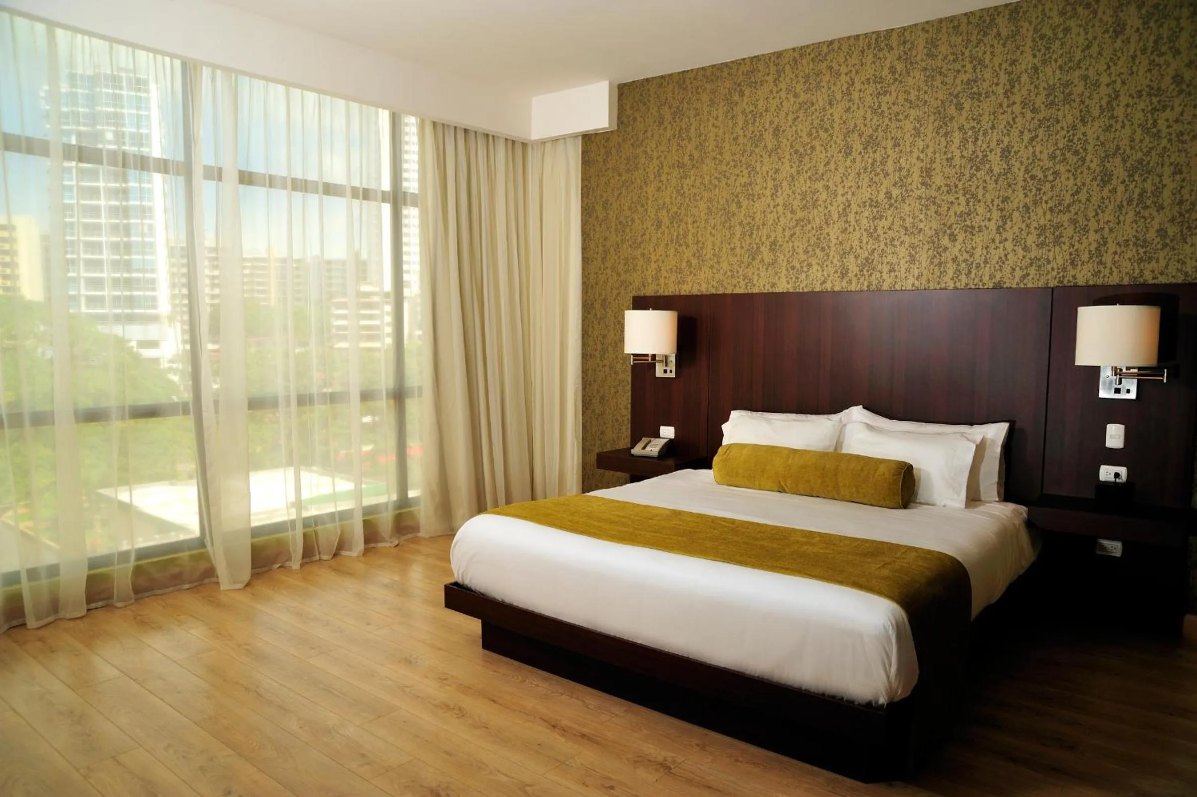 Bed in Best Western Plus Panama Zen Hotel