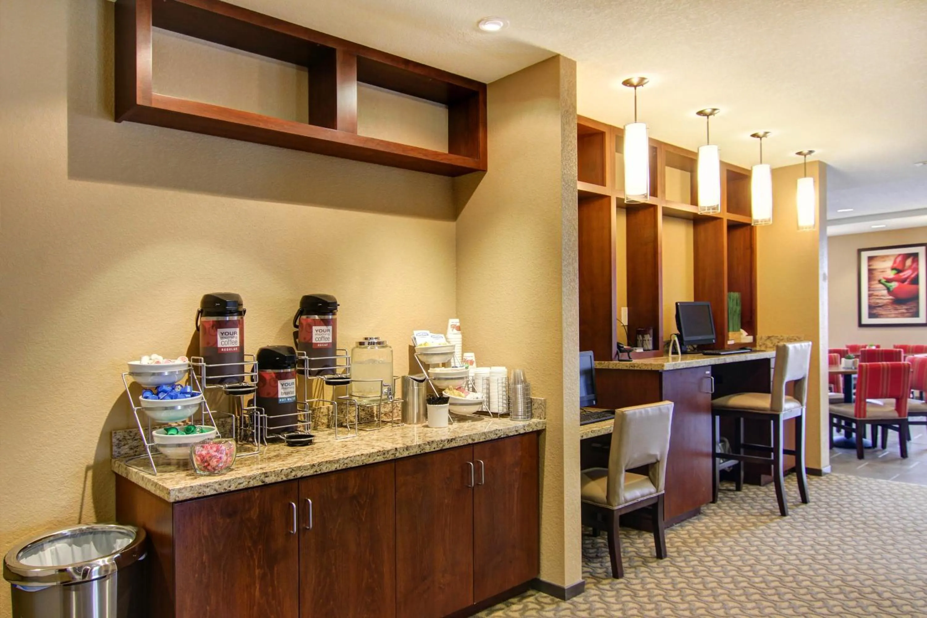 Restaurant/places to eat in Comfort Suites Carlsbad