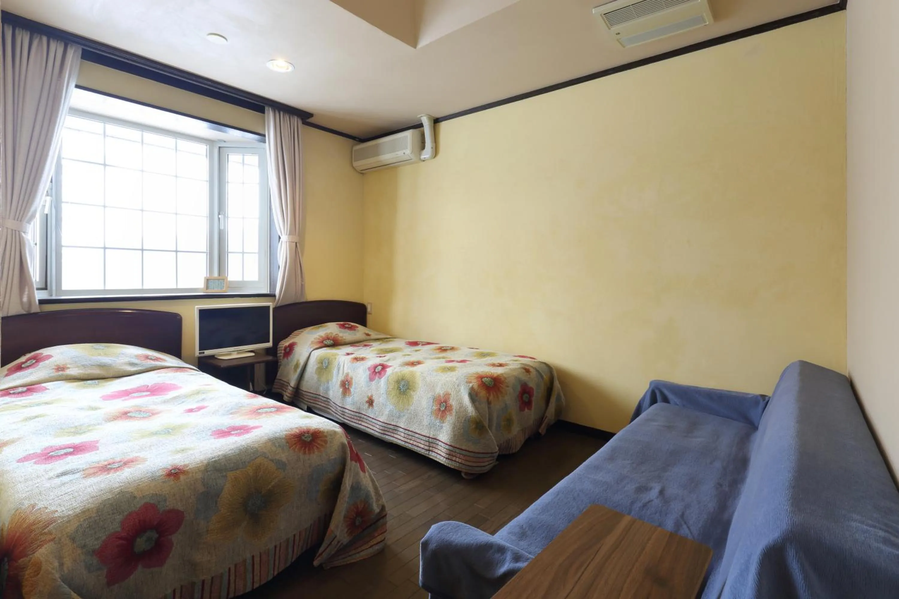 Bed in Appi Life is Beautiful