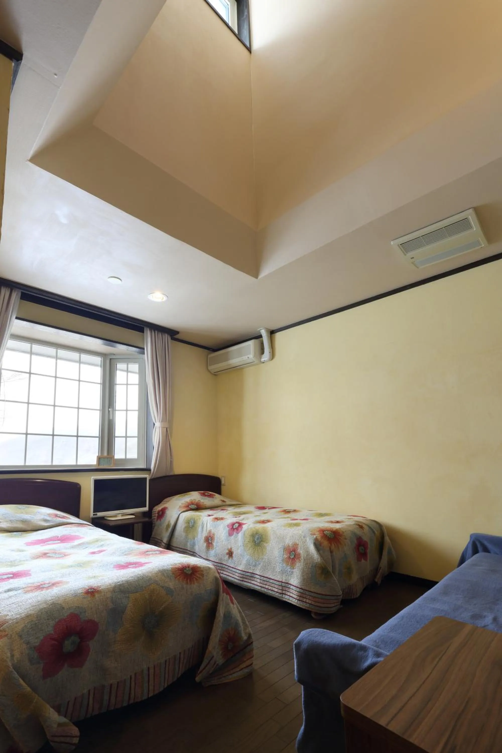 Bed in Appi Life is Beautiful